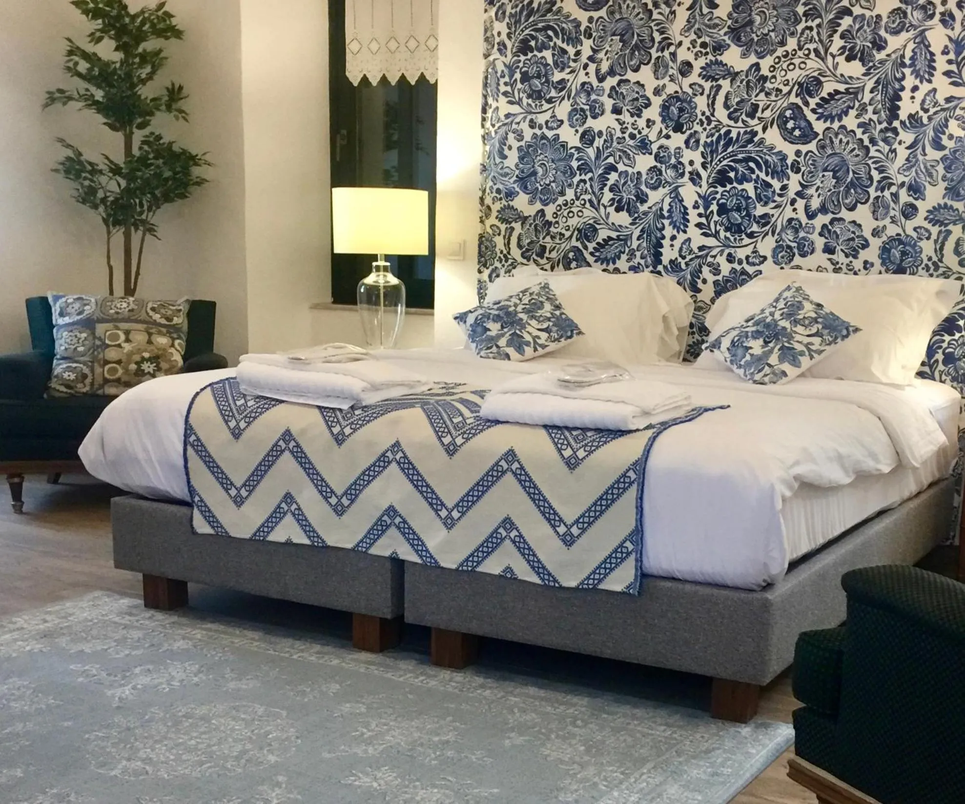 Bed in Villa Vager Mani Hotel