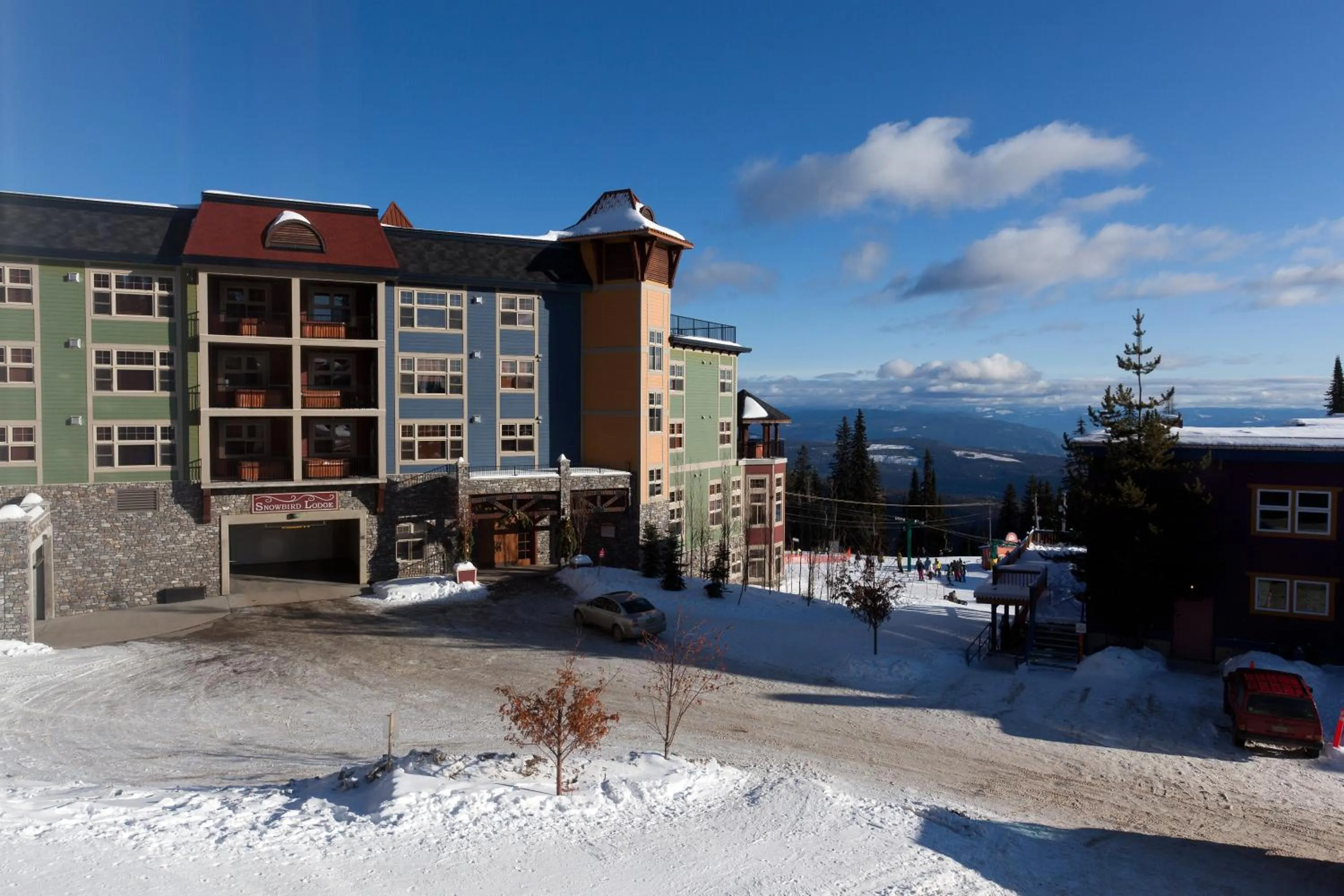 Facade/entrance in The Vance Creek Hotel & Conference Centre