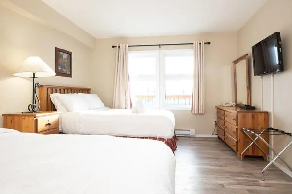 Photo of the whole room in The Vance Creek Hotel & Conference Centre