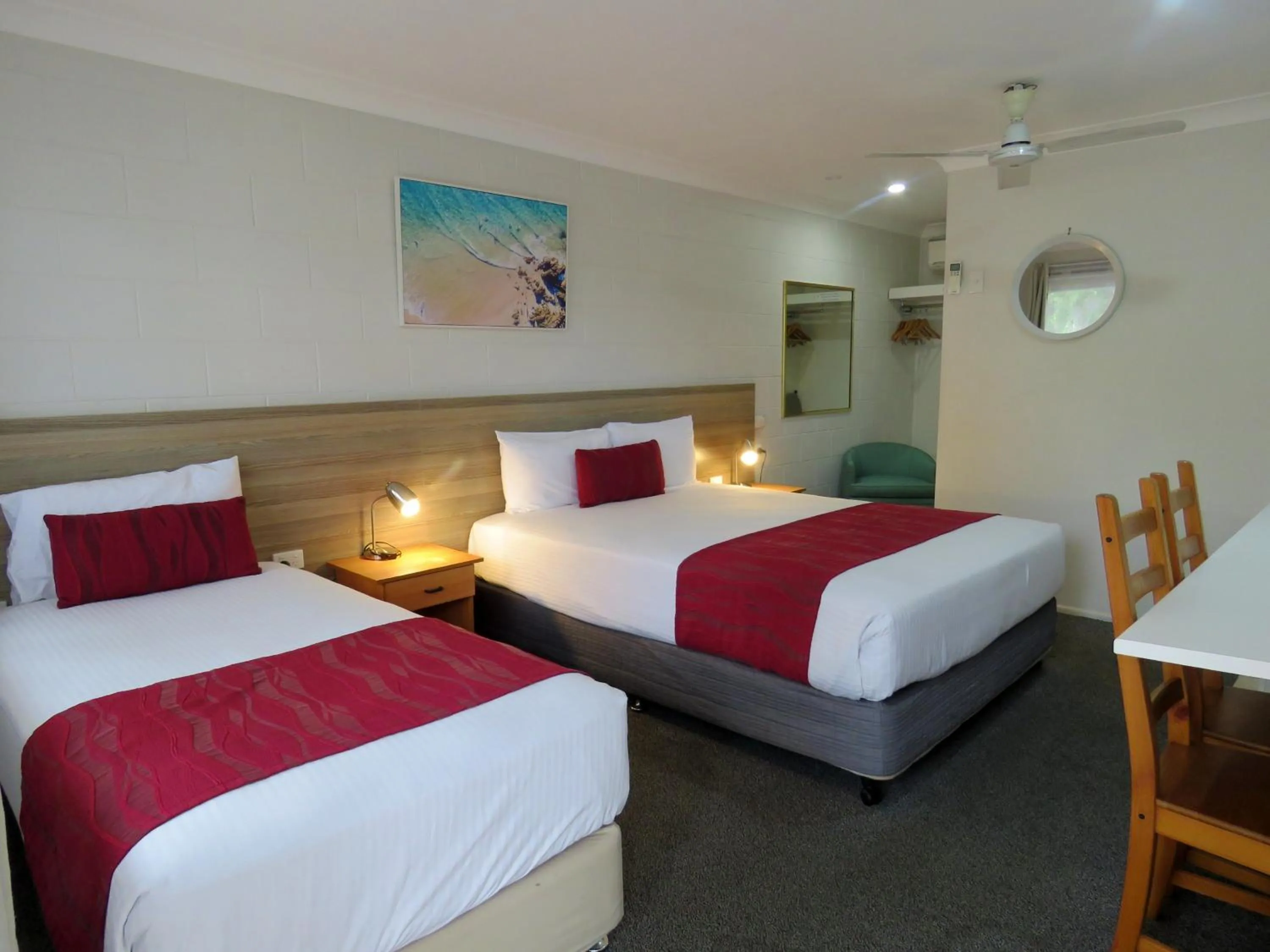 Photo of the whole room, Bed in Boonah Motel