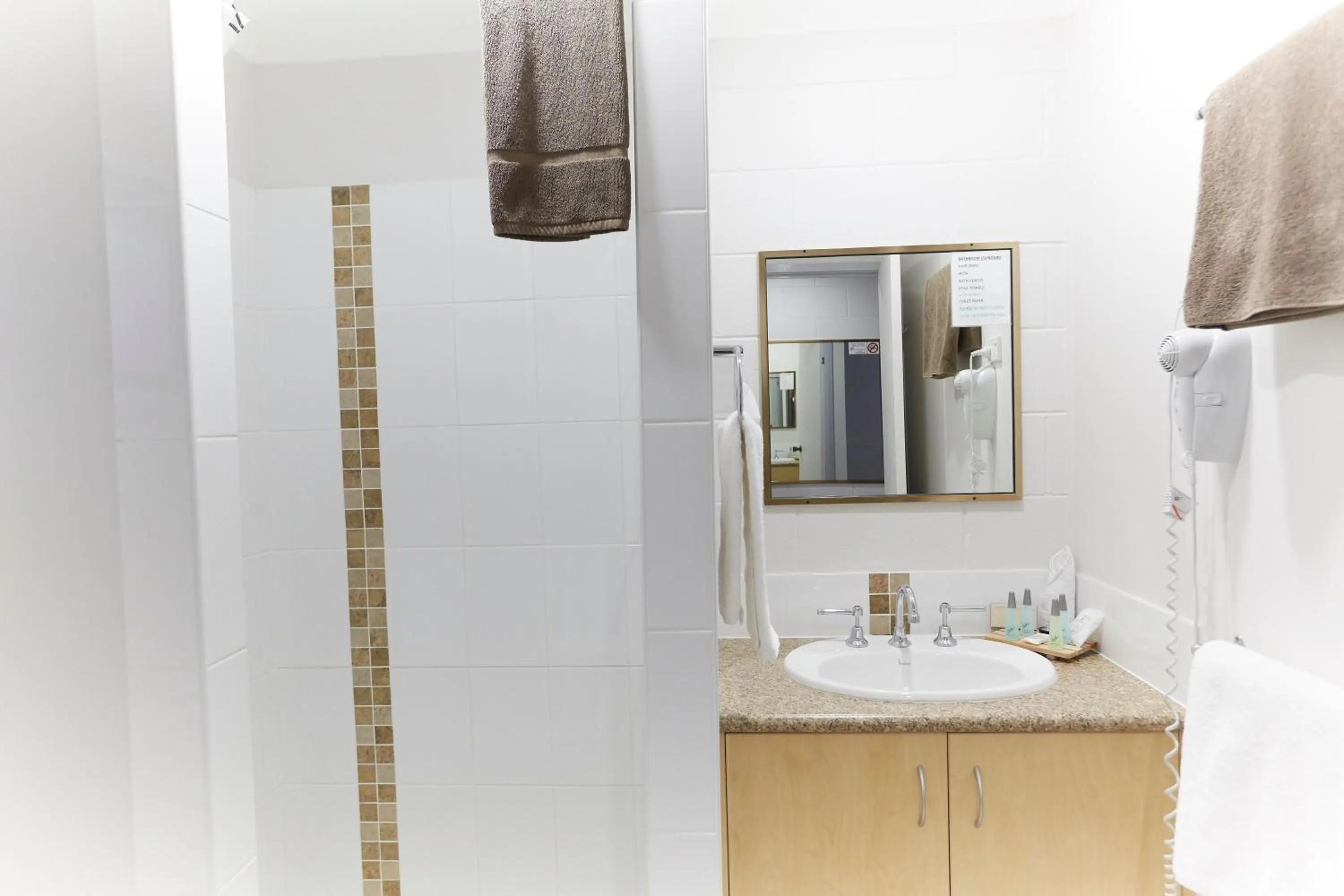 Bathroom in Boonah Motel