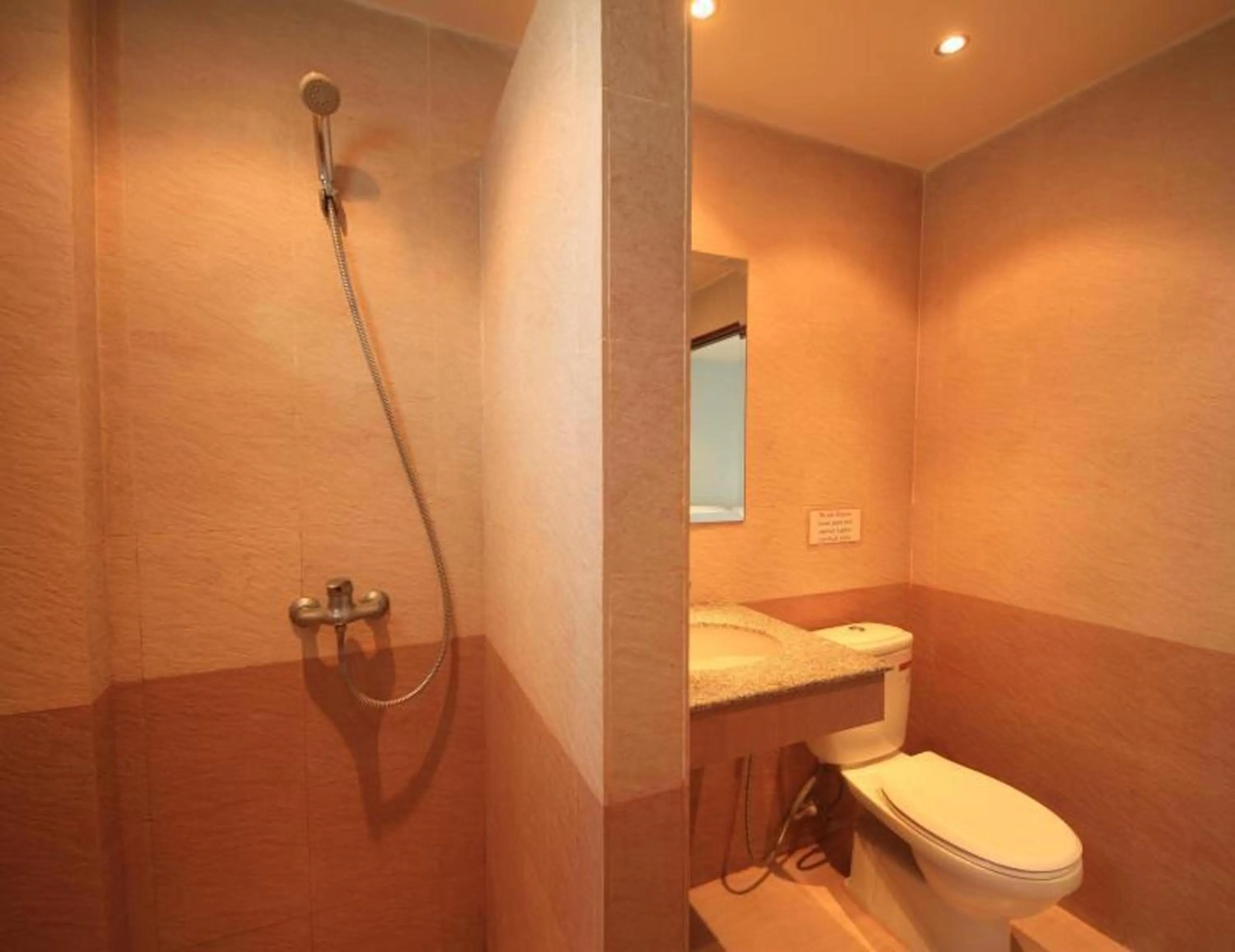 Shower in Superpro Samui