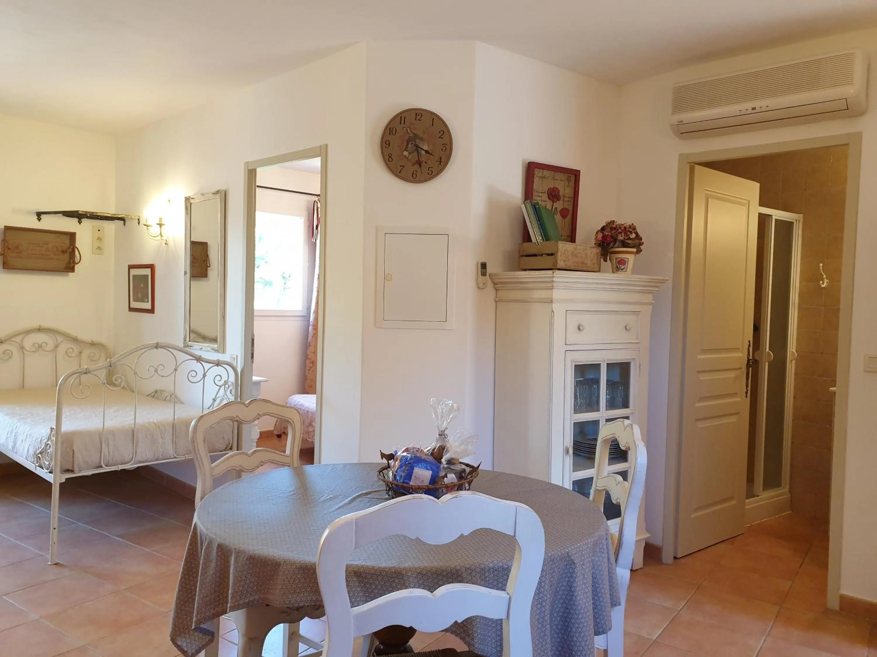 Bathroom, Bed in Résidence A Merula