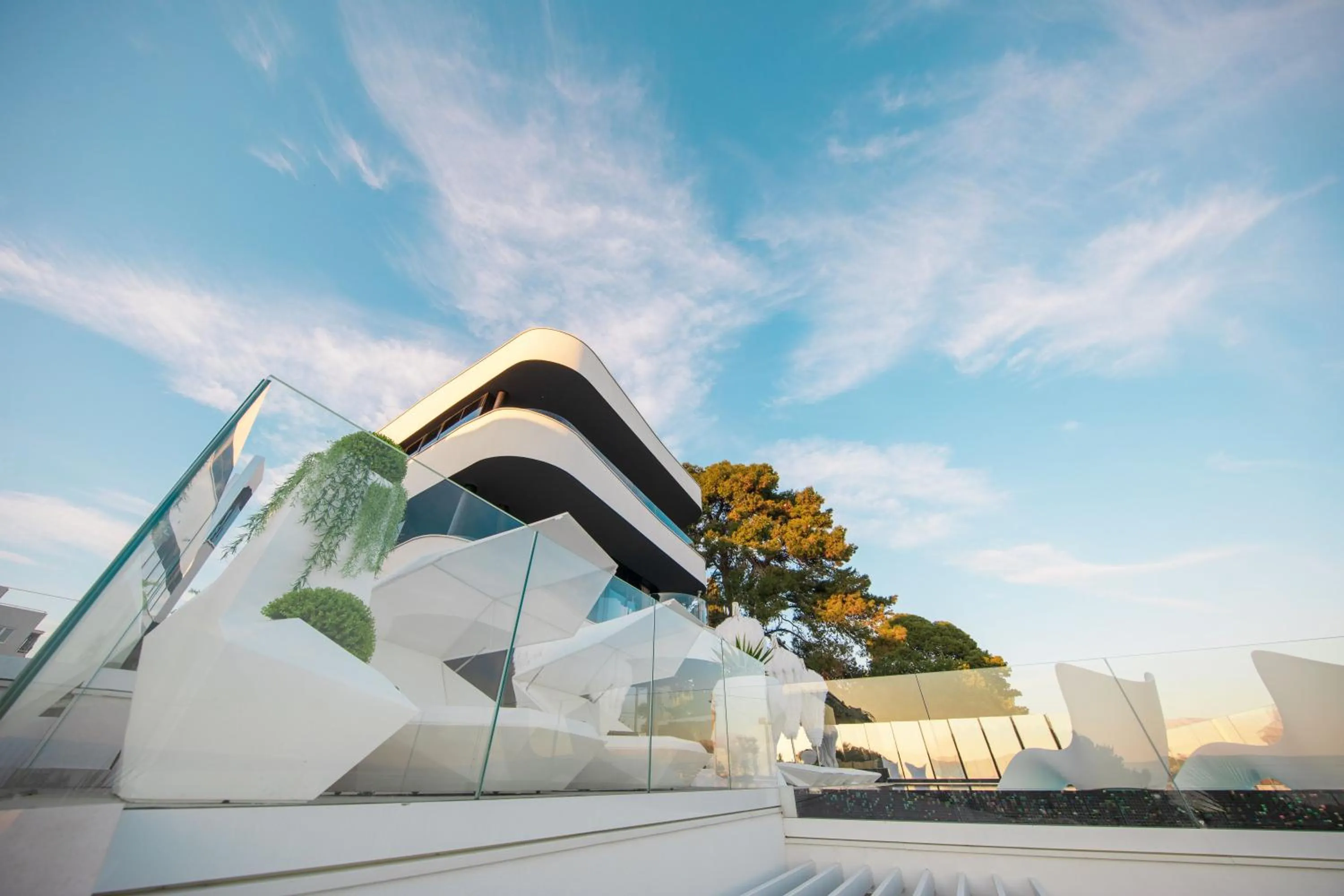 Property building in Posh Residence Luxury Suites