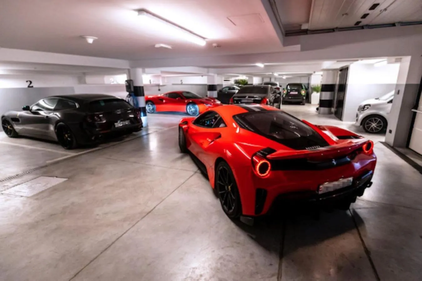 Parking in Posh Residence Luxury Suites