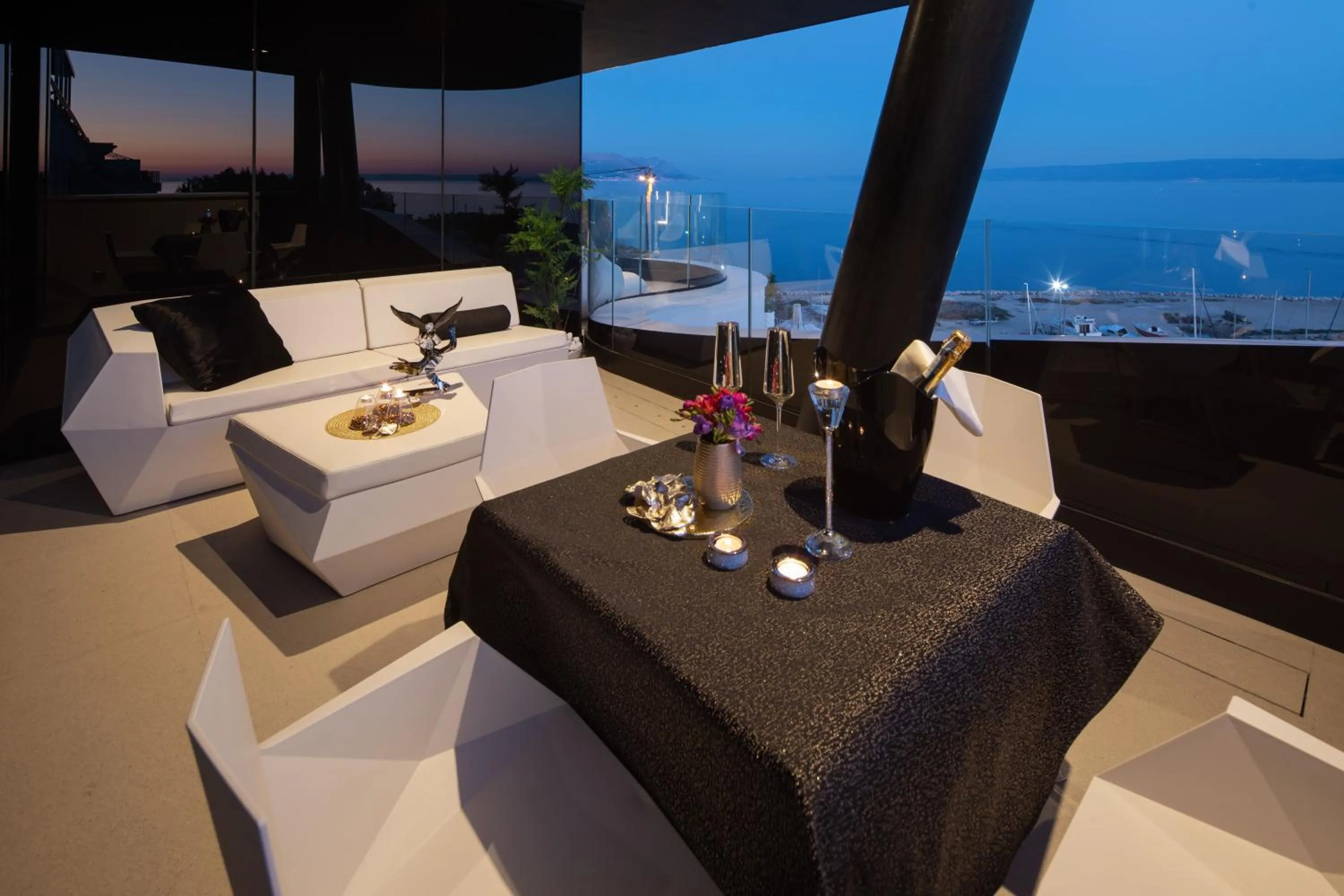 Balcony/Terrace in Posh Residence Luxury Suites