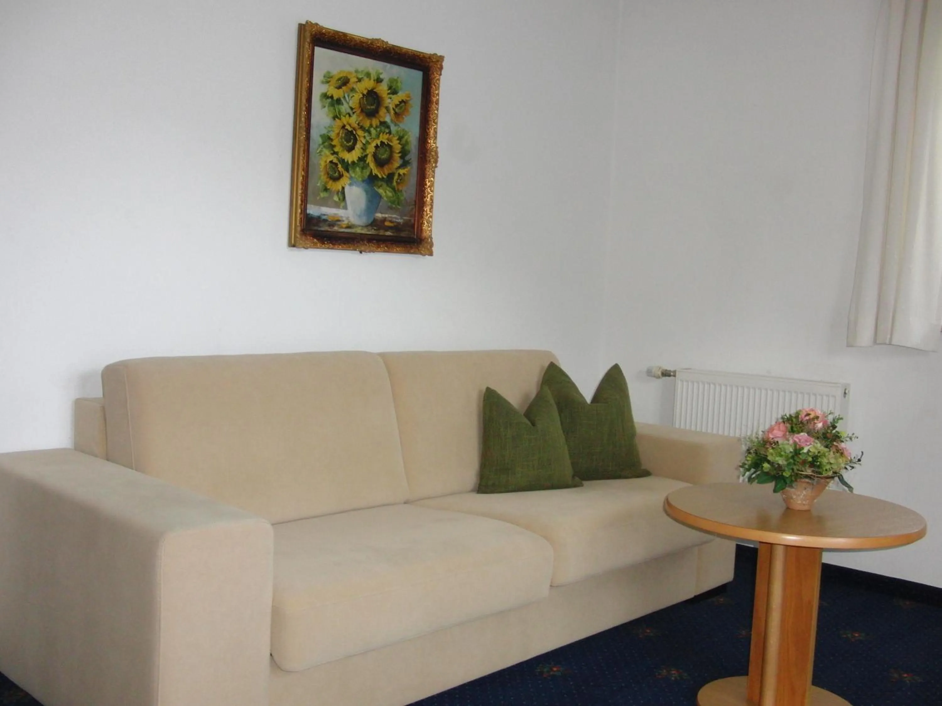 Photo of the whole room in Hotel-Pension Heike