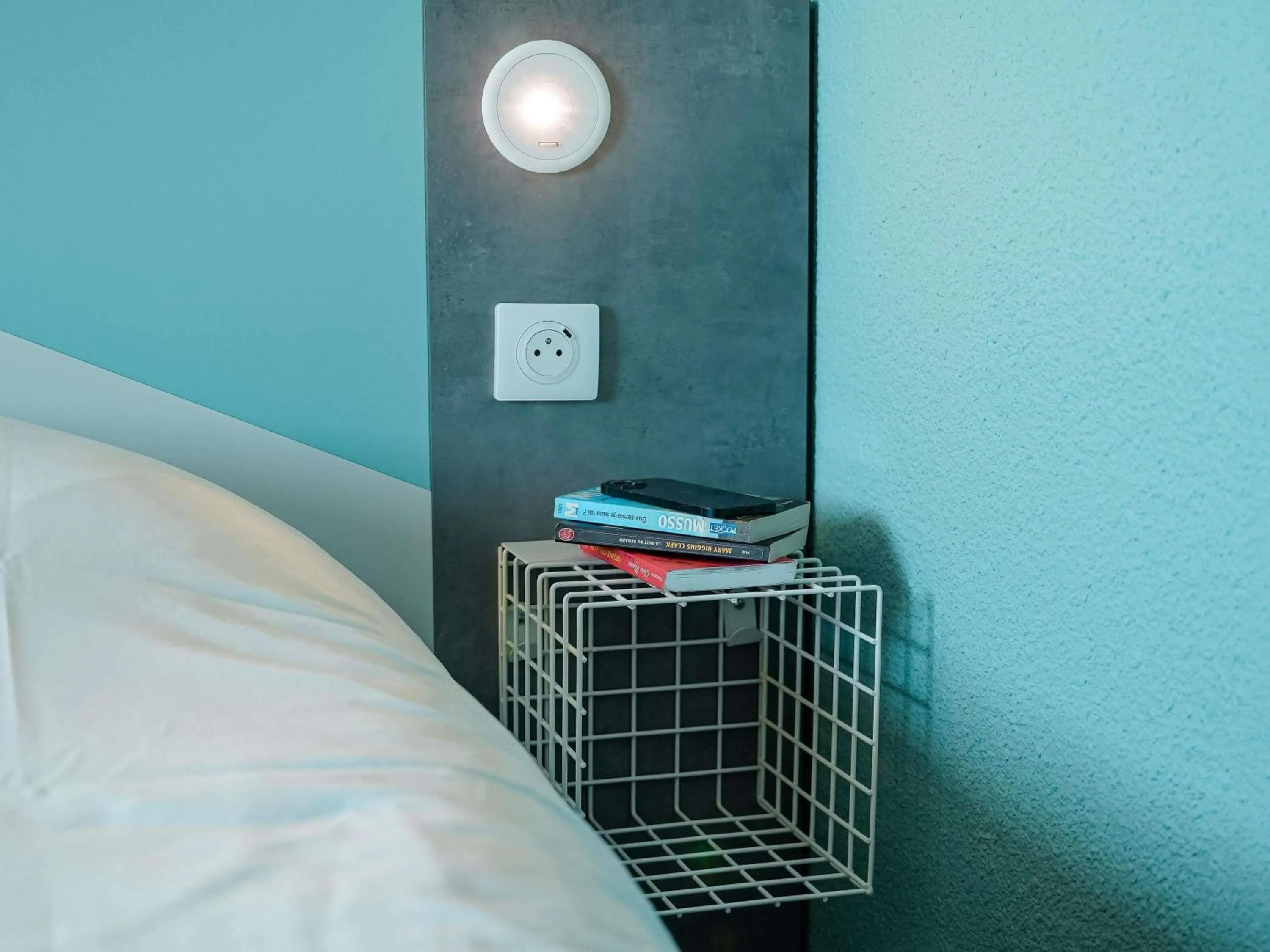 Bedroom, Bed in ibis budget Sète centre