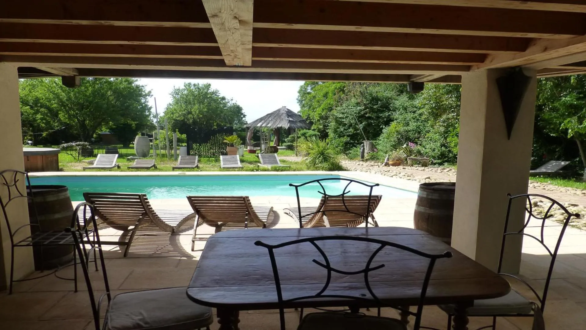 Patio in Esprit d'Ailleurs