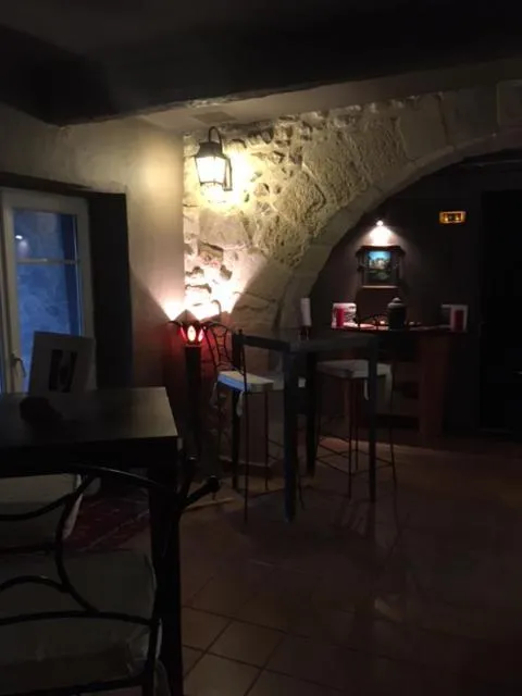 Communal lounge/ TV room in Esprit d'Ailleurs