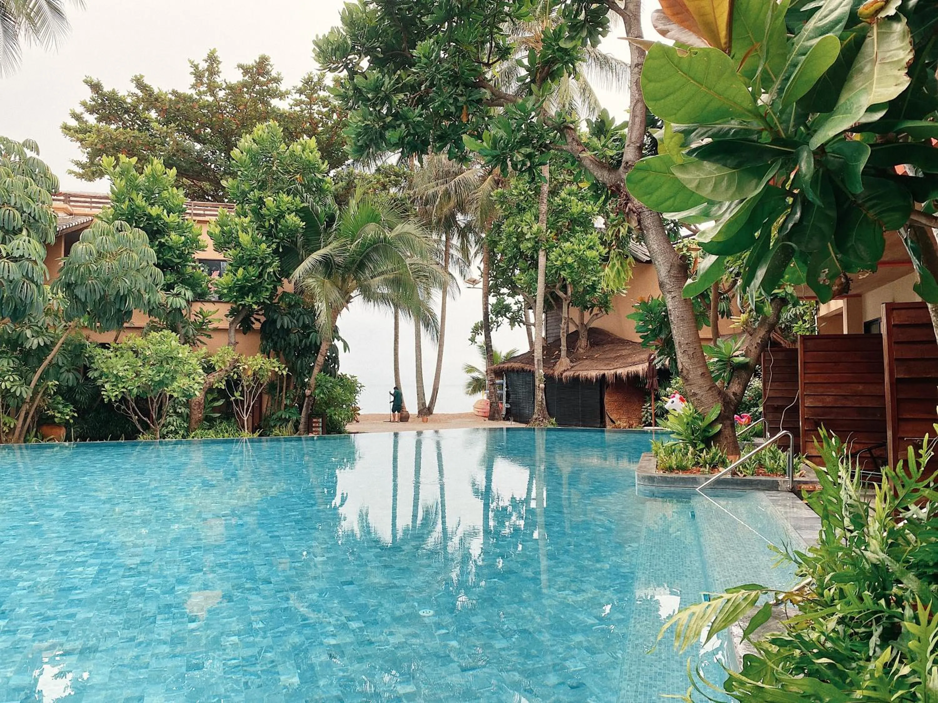 Swimming pool in Buri Rasa Village Phangan