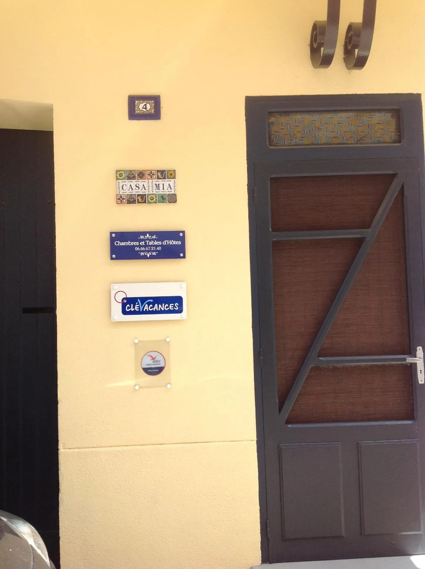 Property building in Casa Mia