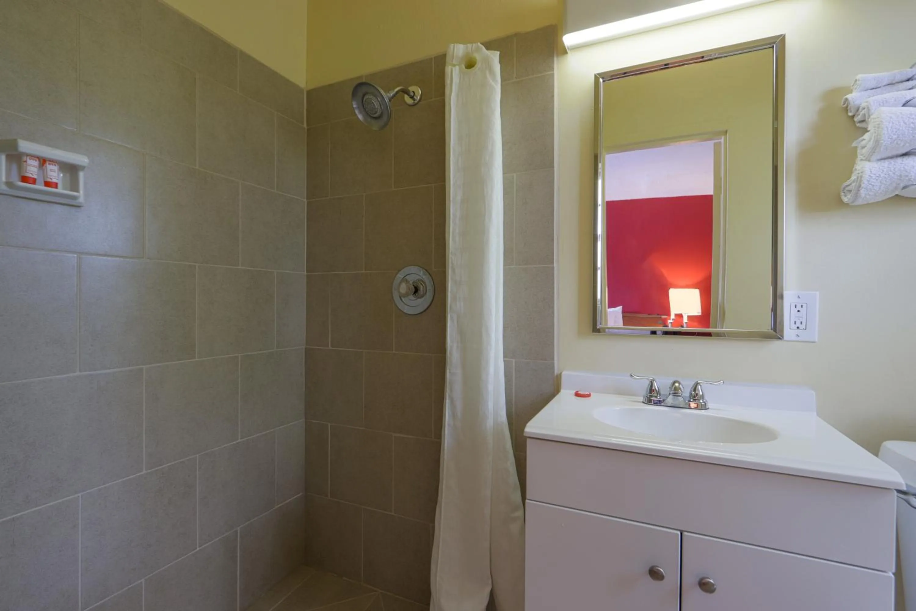 Bathroom in OYO Hotel North Lima OH - Boardman