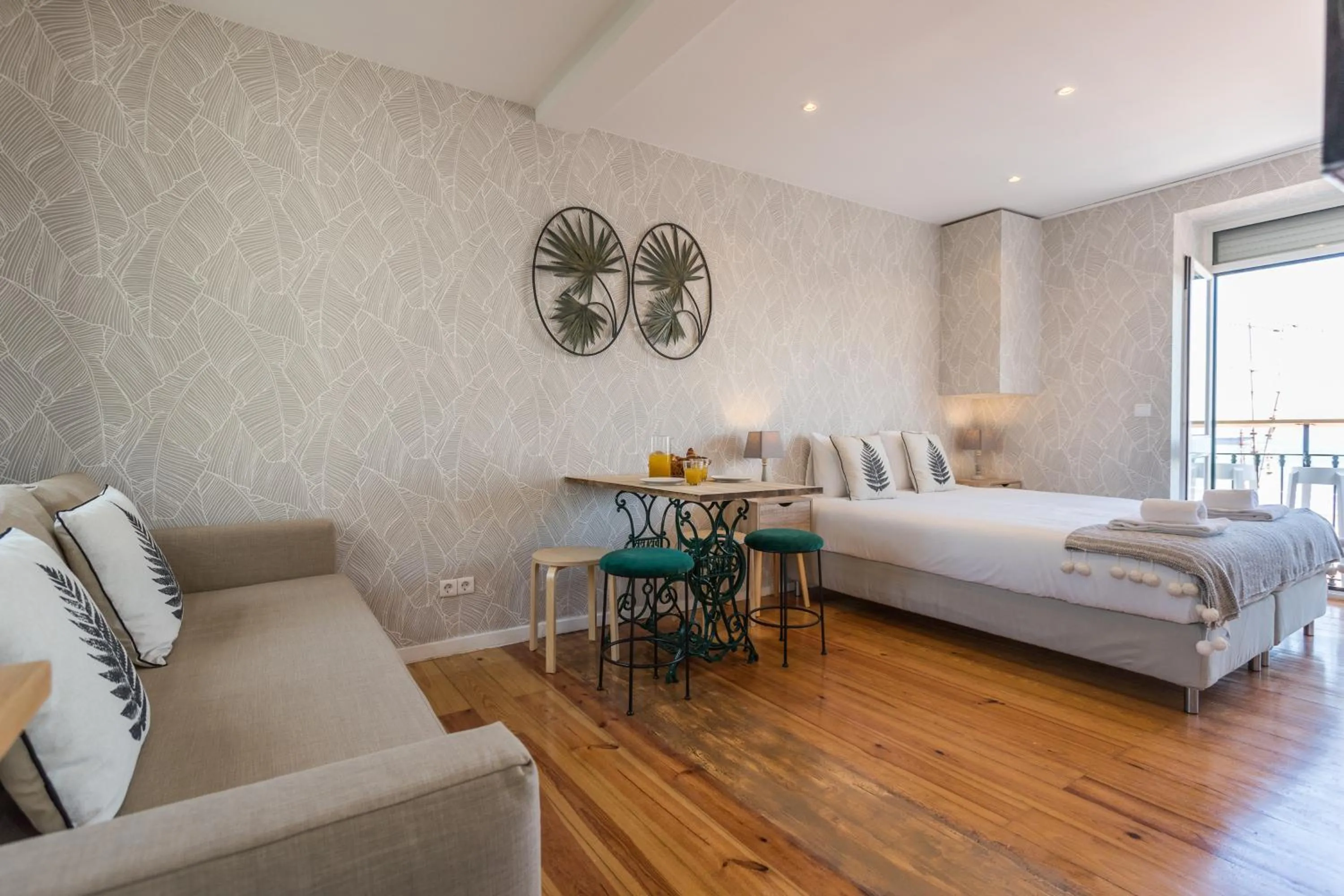 Alfama Vintage Studio Apartment w/ RiverView - by LU Holidays
