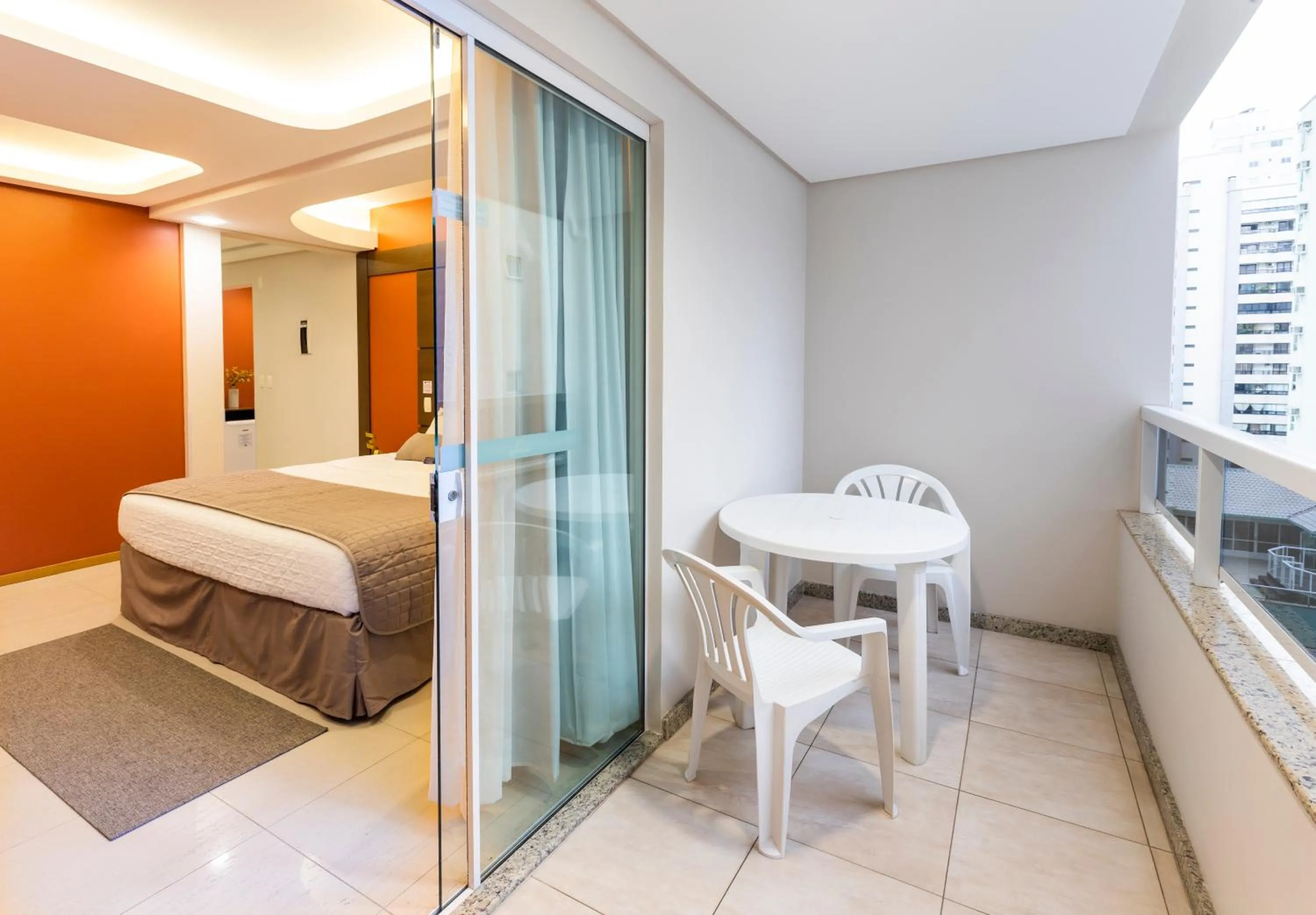 Balcony/Terrace, Bed in Centromar Hotel