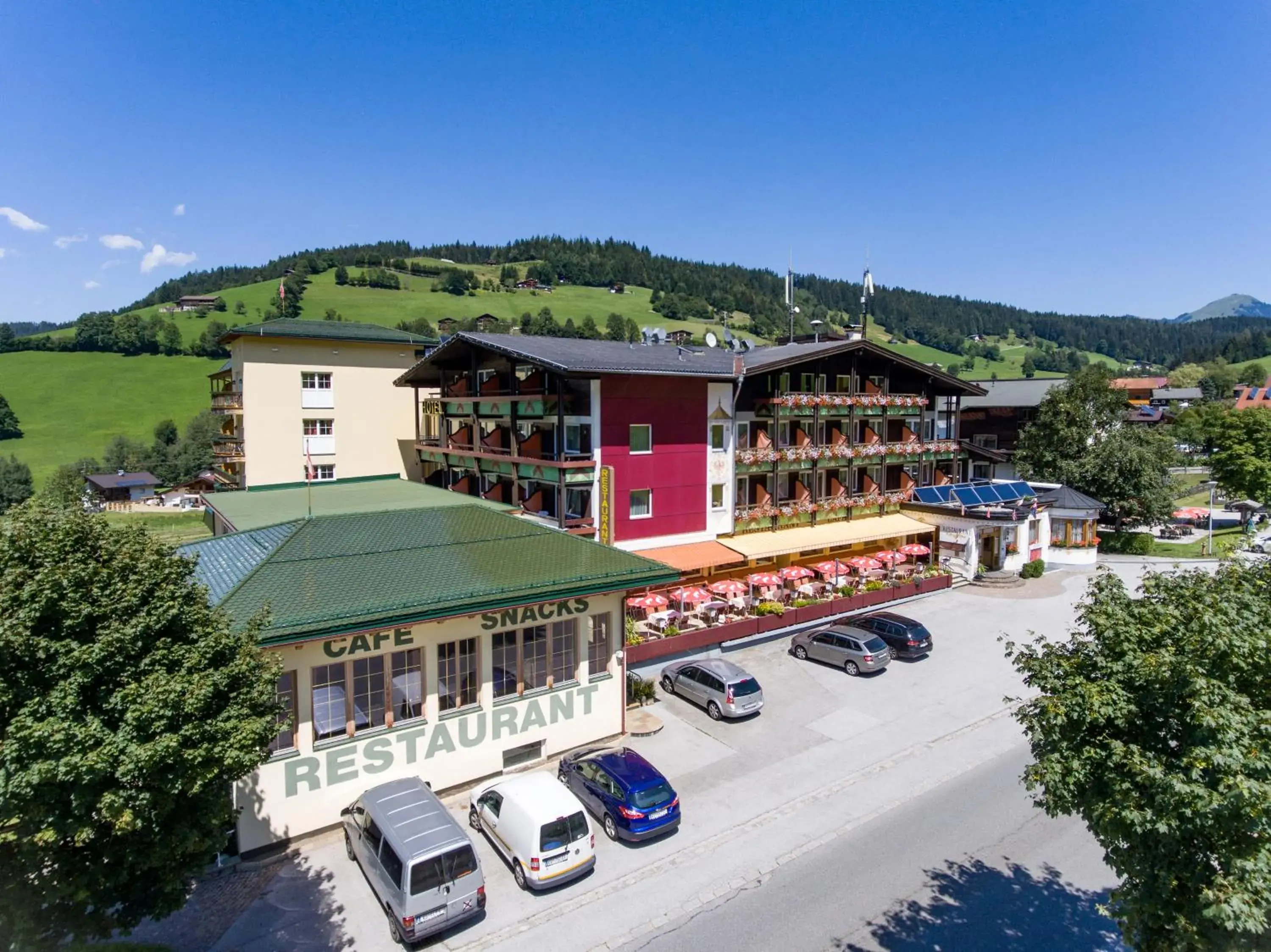 Hotel Harfenwirt #Ski-in Ski-out Hotel Harfenwirt #Ski-in Ski-out