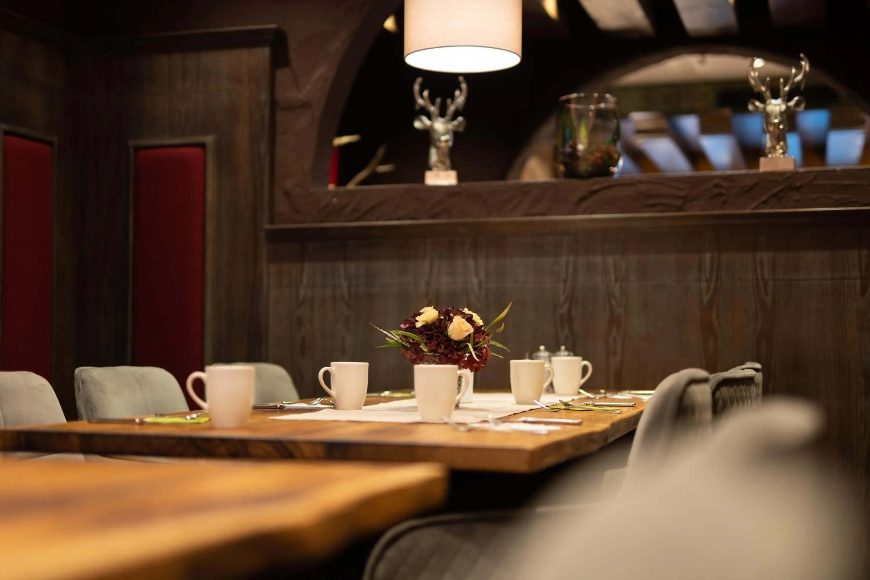 Restaurant/places to eat in Haller's Posthotel