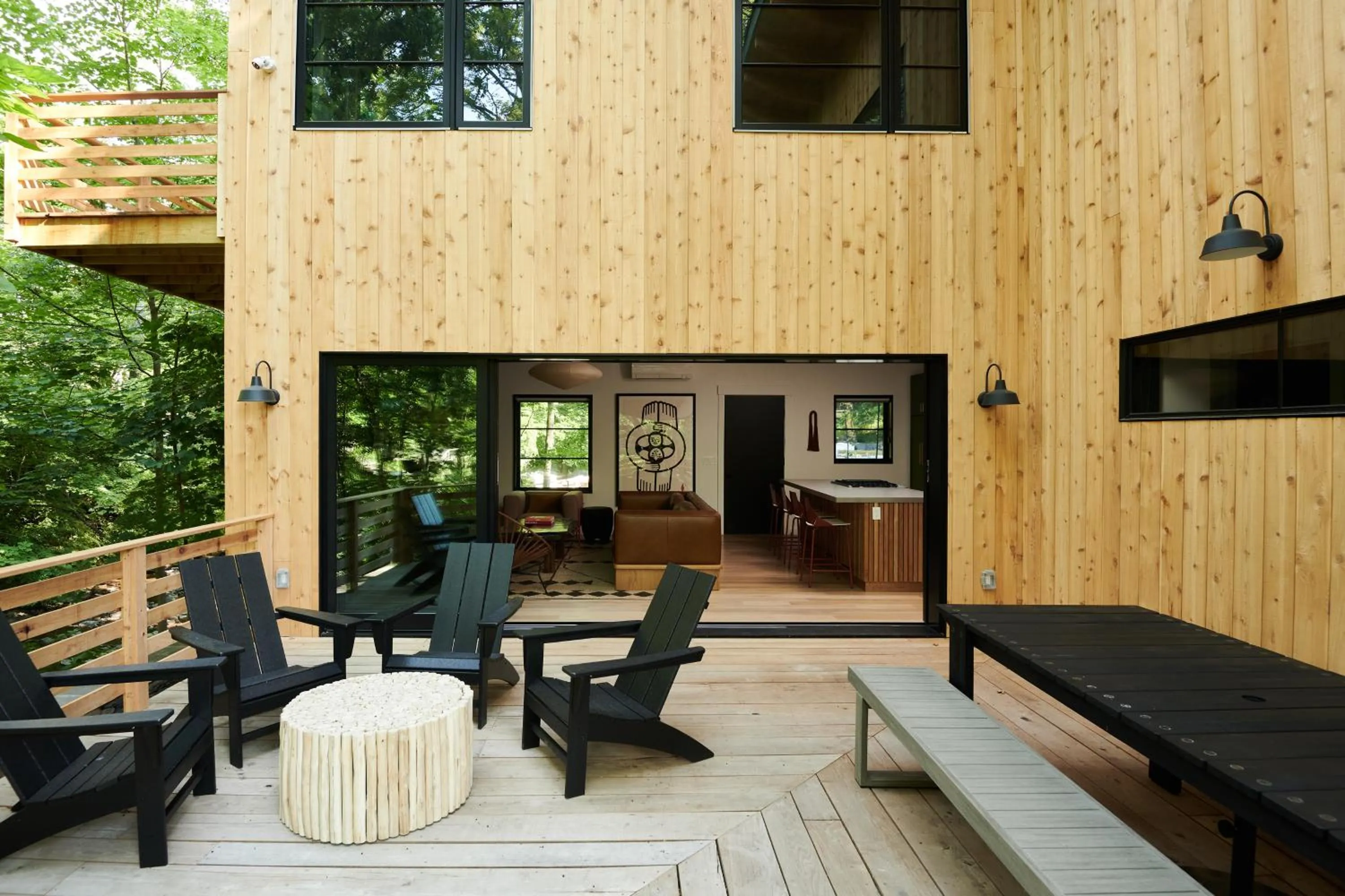 Patio in Woodstock Way Hotel