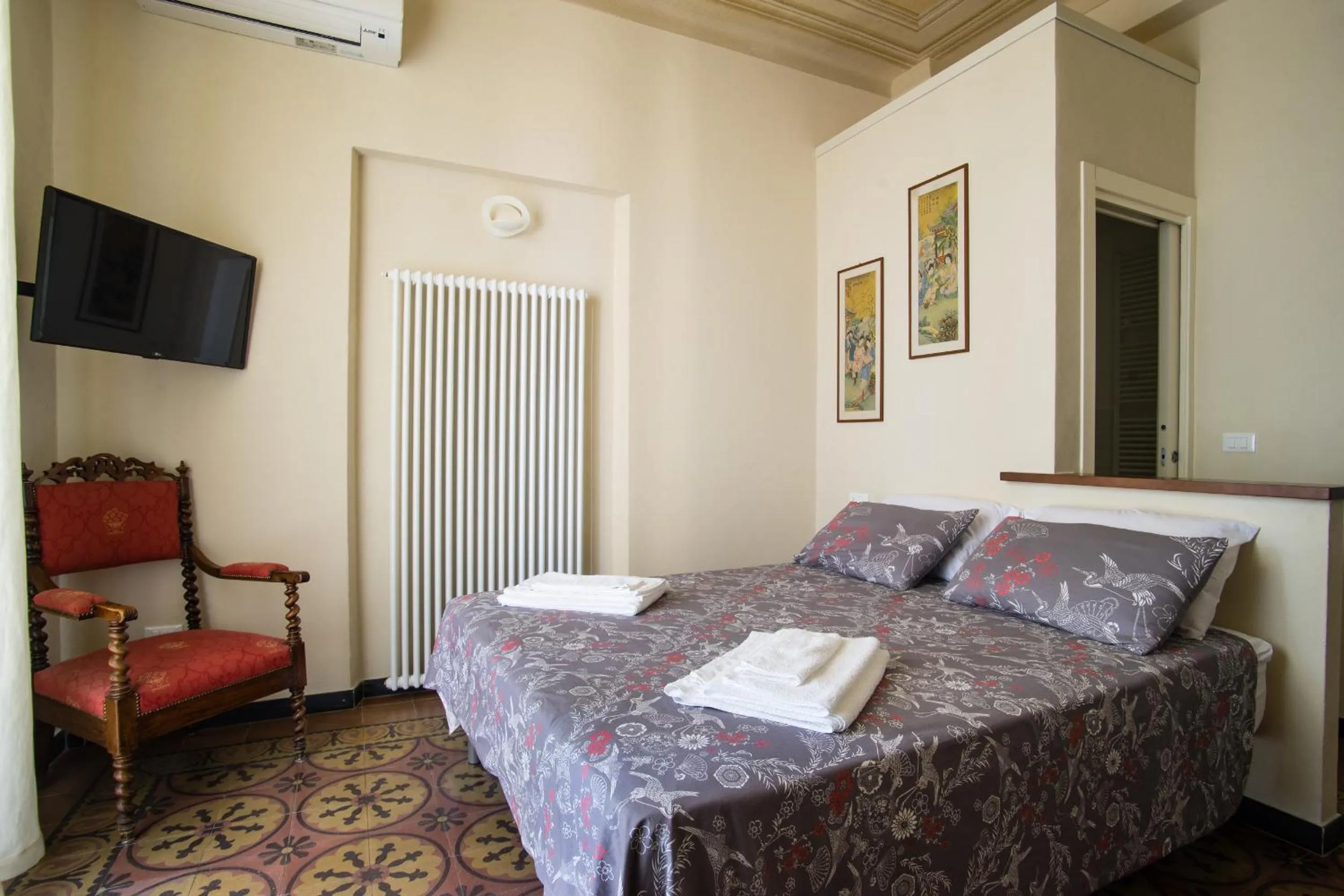 bunk bed, Bed in BB CÀ DE MÂ