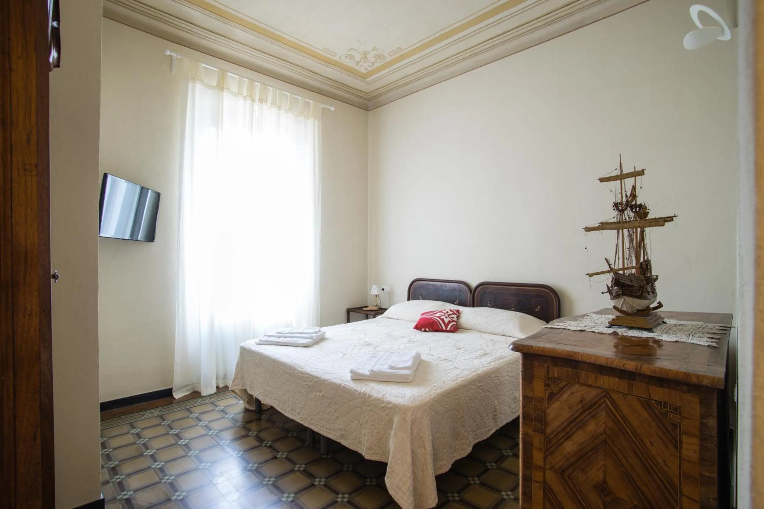 Photo of the whole room, Bed in BB CÀ DE MÂ