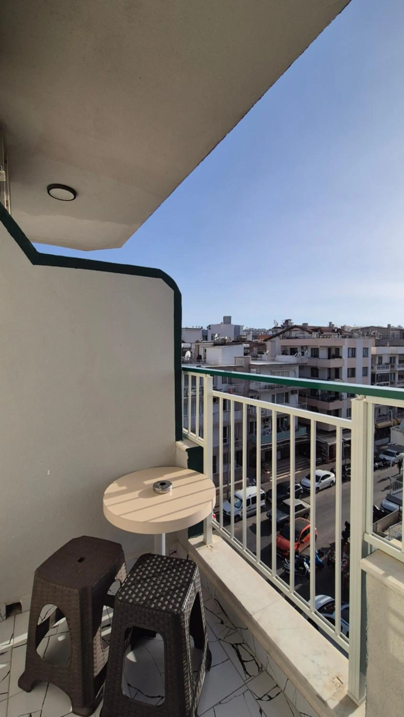 Balcony/Terrace in Hikmethan Otel