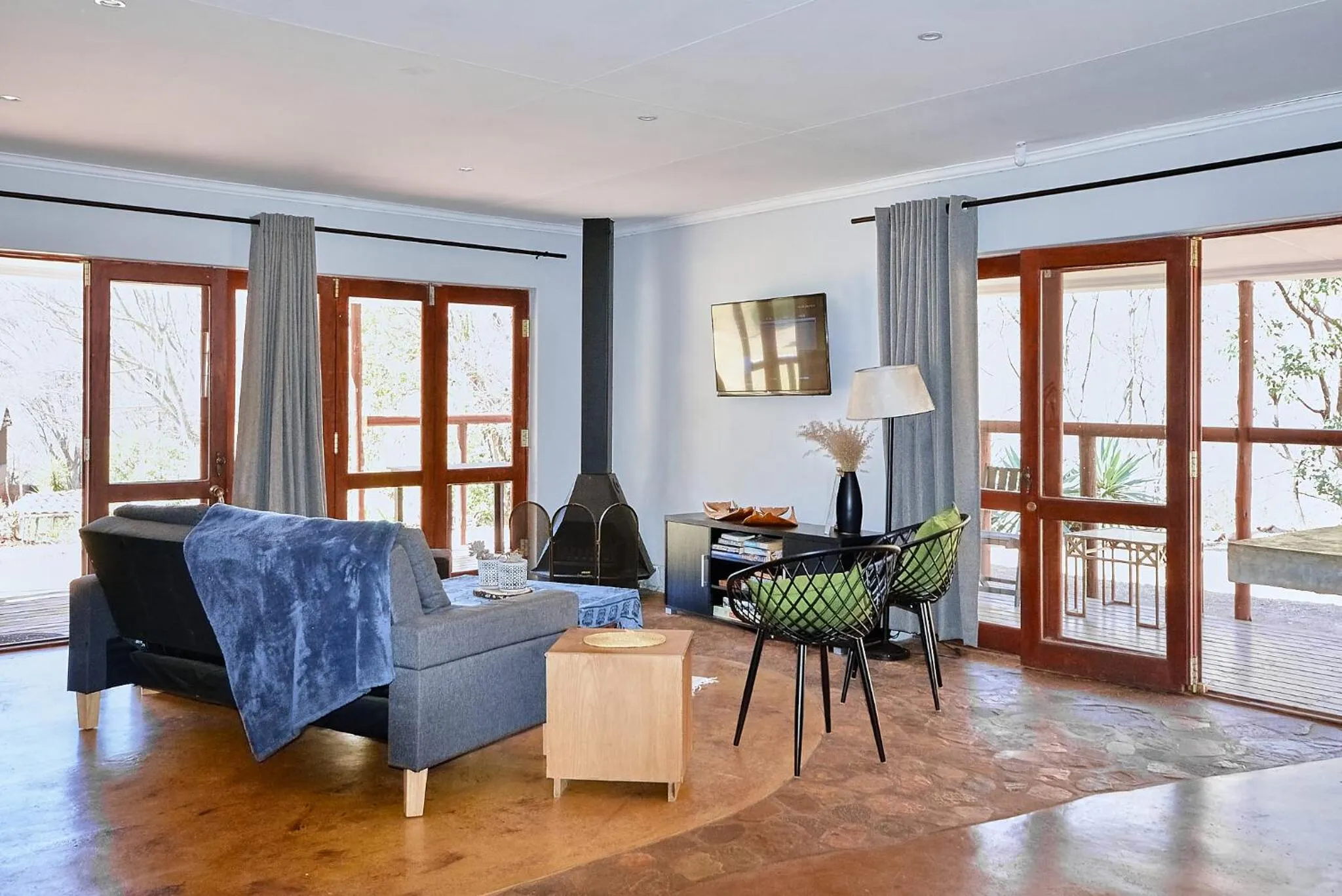 Lounge or bar in Rocky Drift Private Nature Reserve