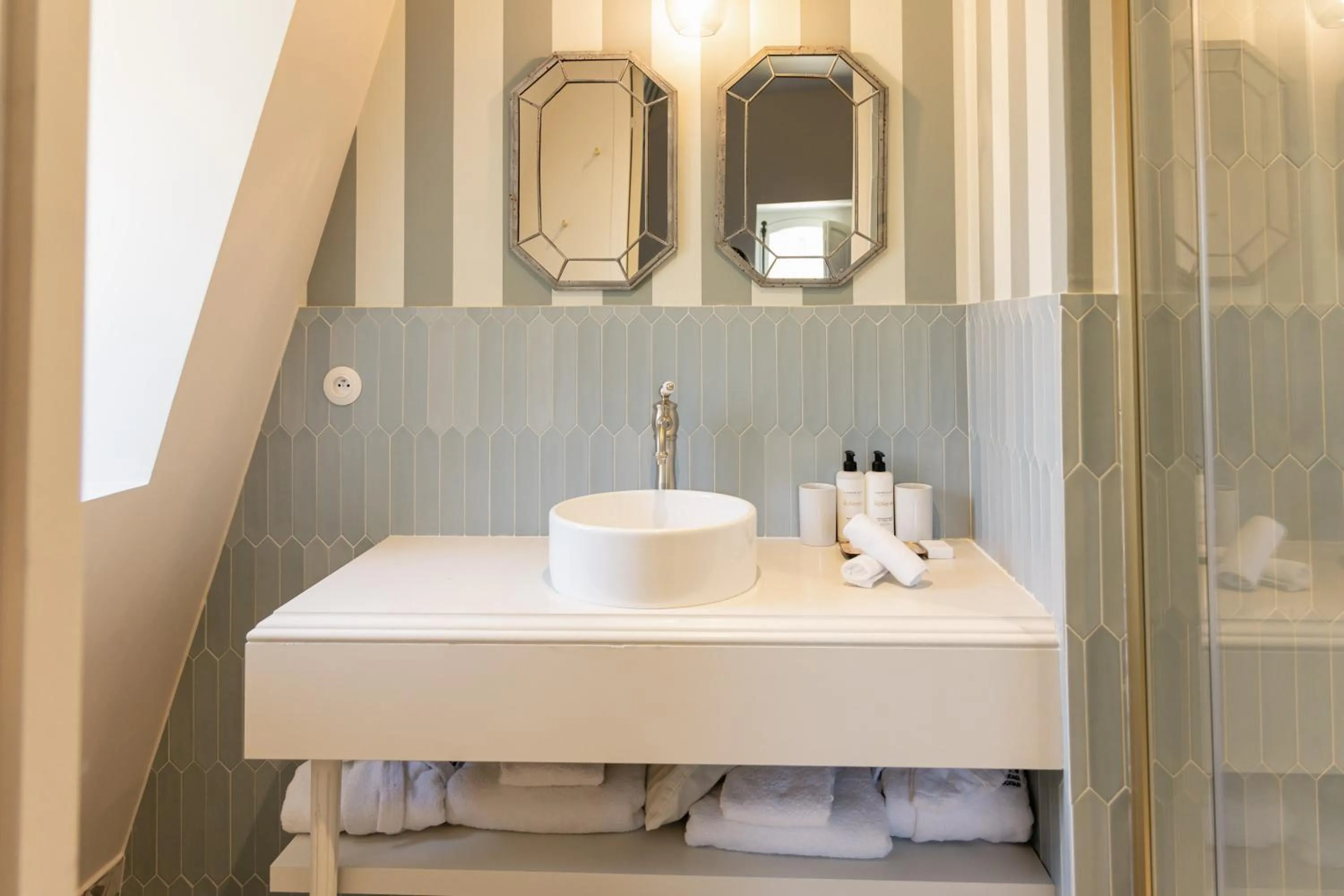 Bathroom in Château Léognan, Domaine viticole - proche Bordeaux