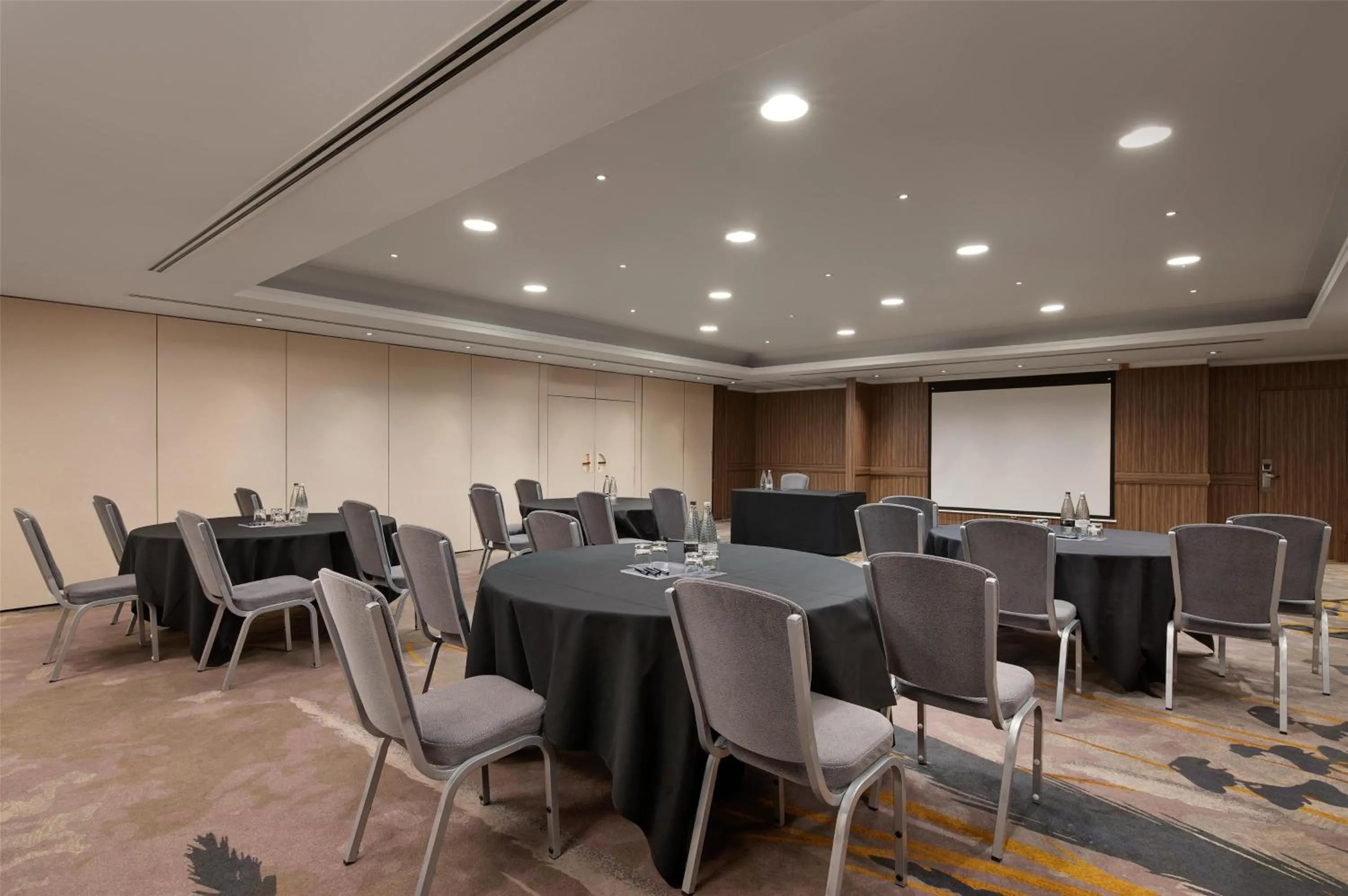 Meeting/conference room in Hilton London Kensington Hotel