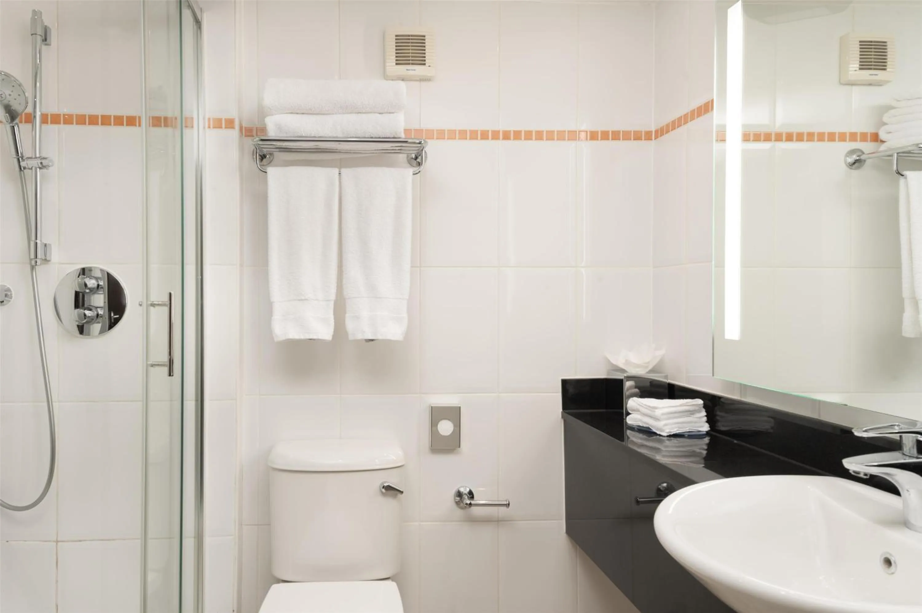 Bathroom in Hilton London Kensington Hotel