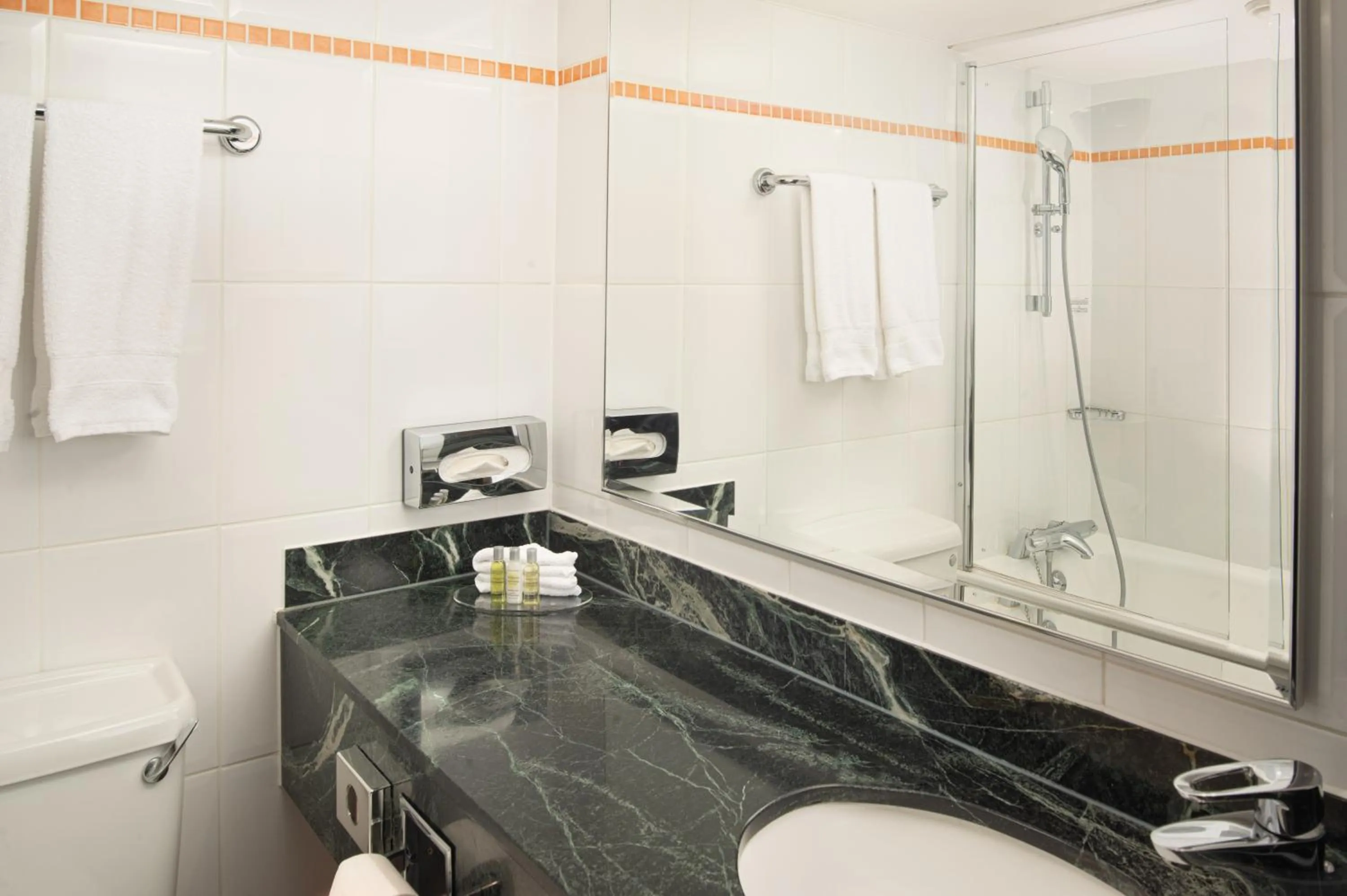 Bathroom in Hilton London Kensington Hotel