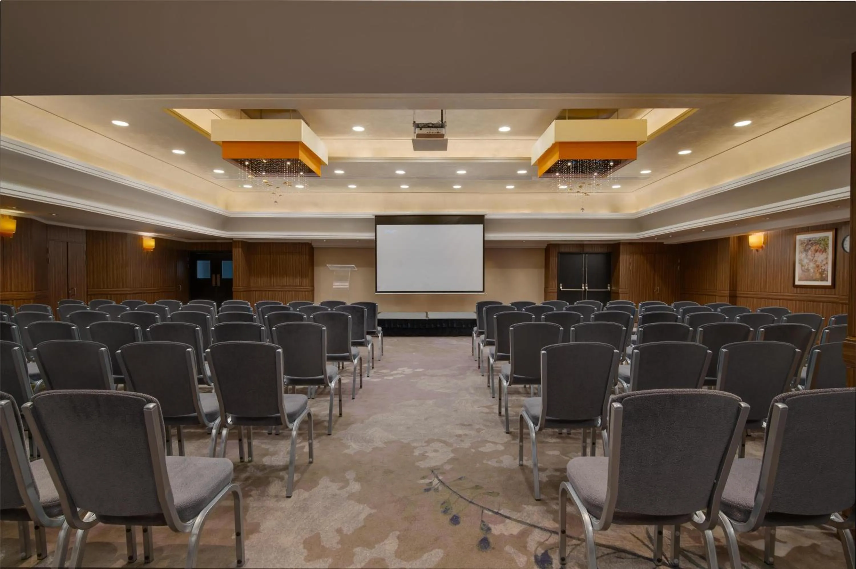 Meeting/conference room in Hilton London Kensington Hotel