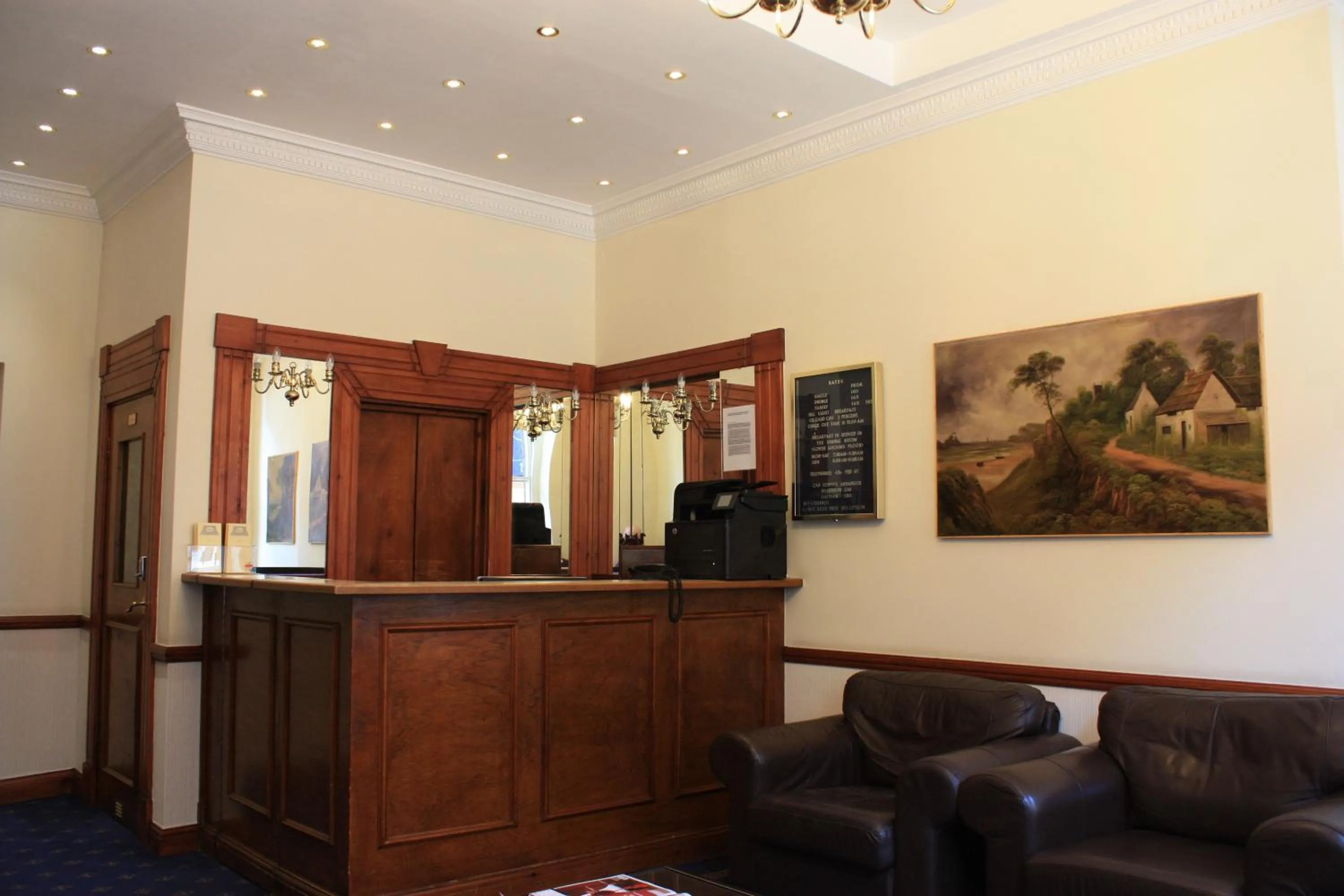 Lobby or reception in Regency Hotel Westend