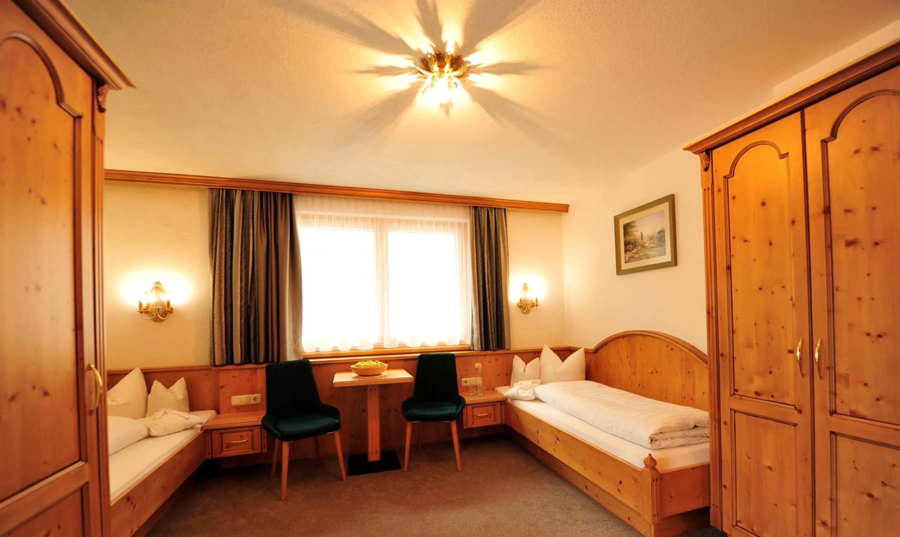 Photo of the whole room, Bed in Hotel Verwall