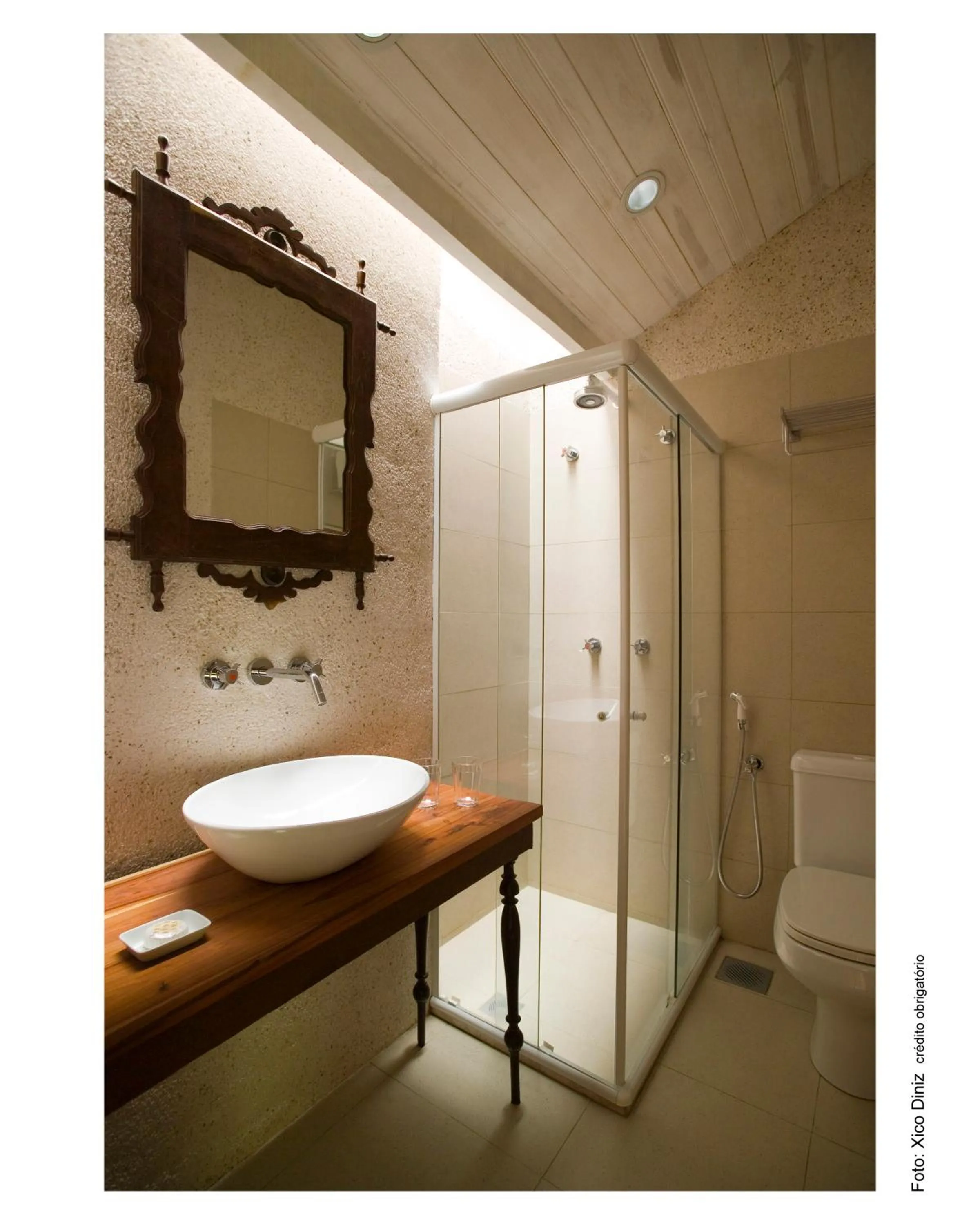 Shower in Hotel de Lençois