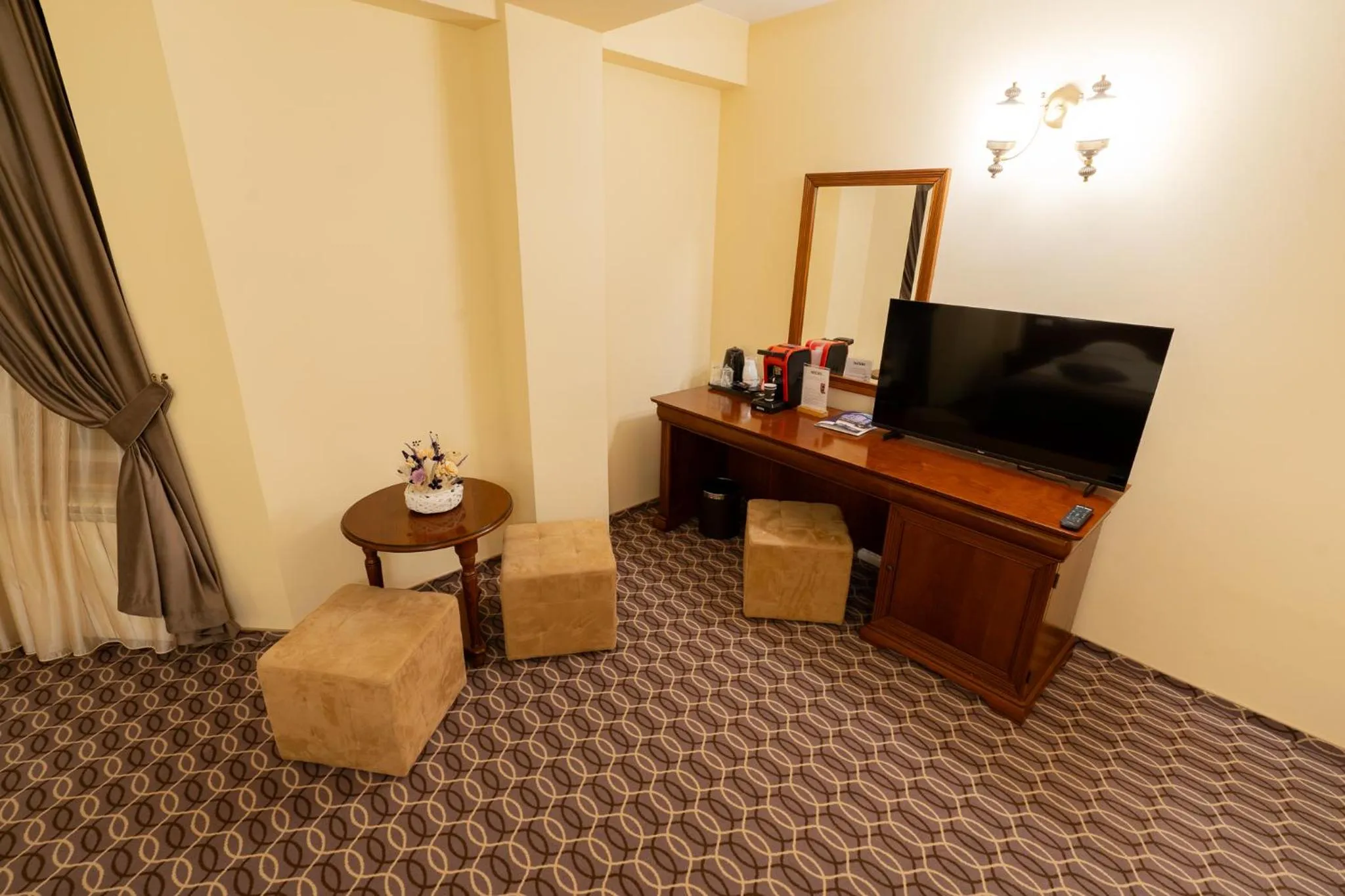 TV and multimedia in Hotel Dorna