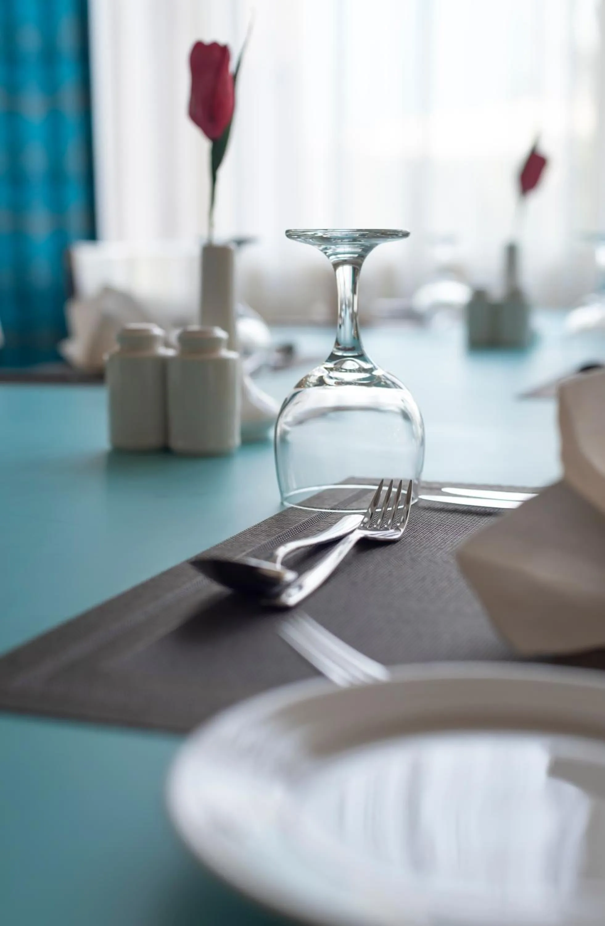 Dining area in Al Joud Hotel Makkah