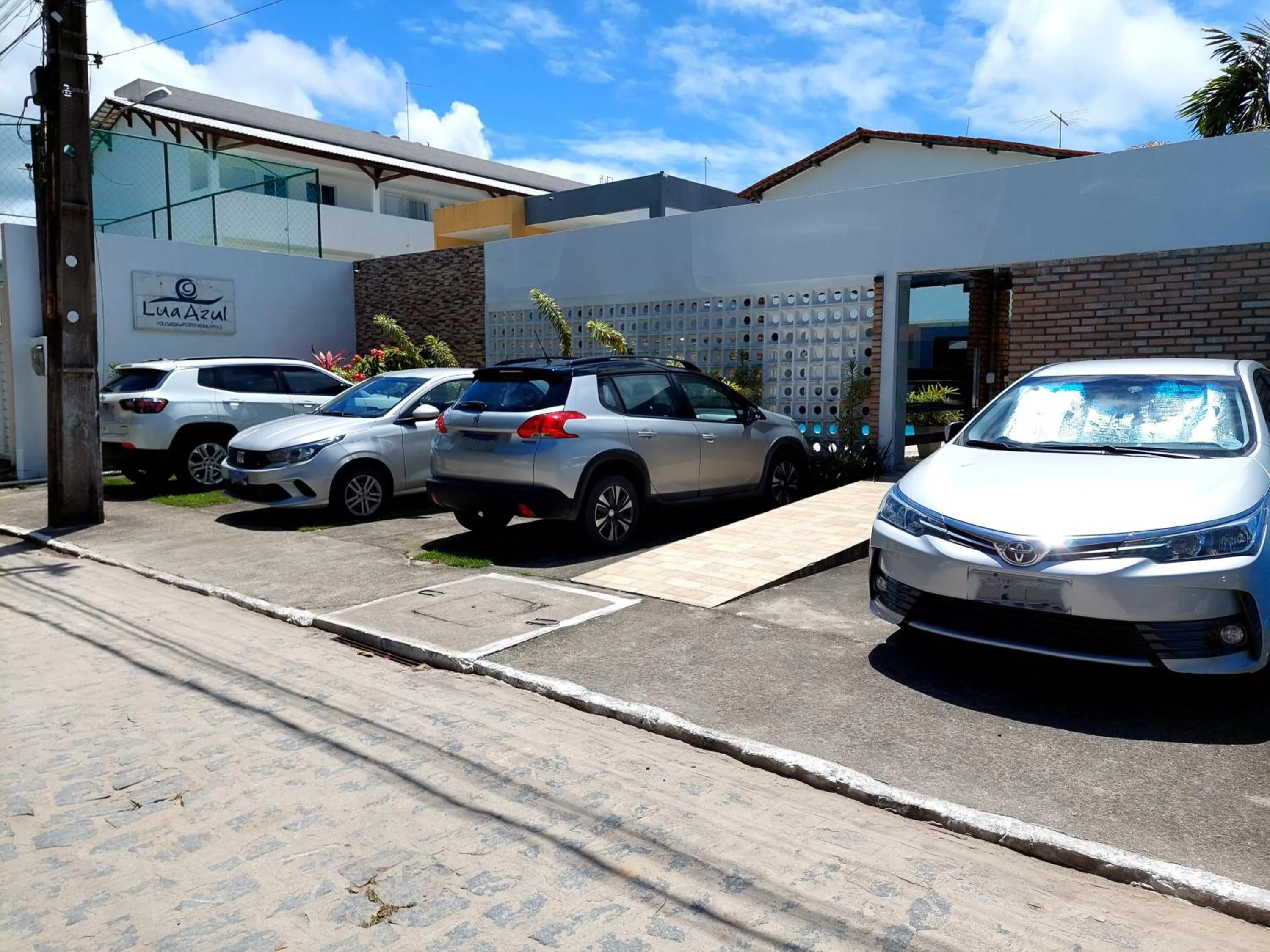 Parking in Pousada Lua Azul