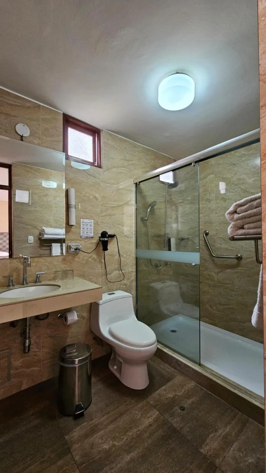 Toilet in La Maison d'Elise