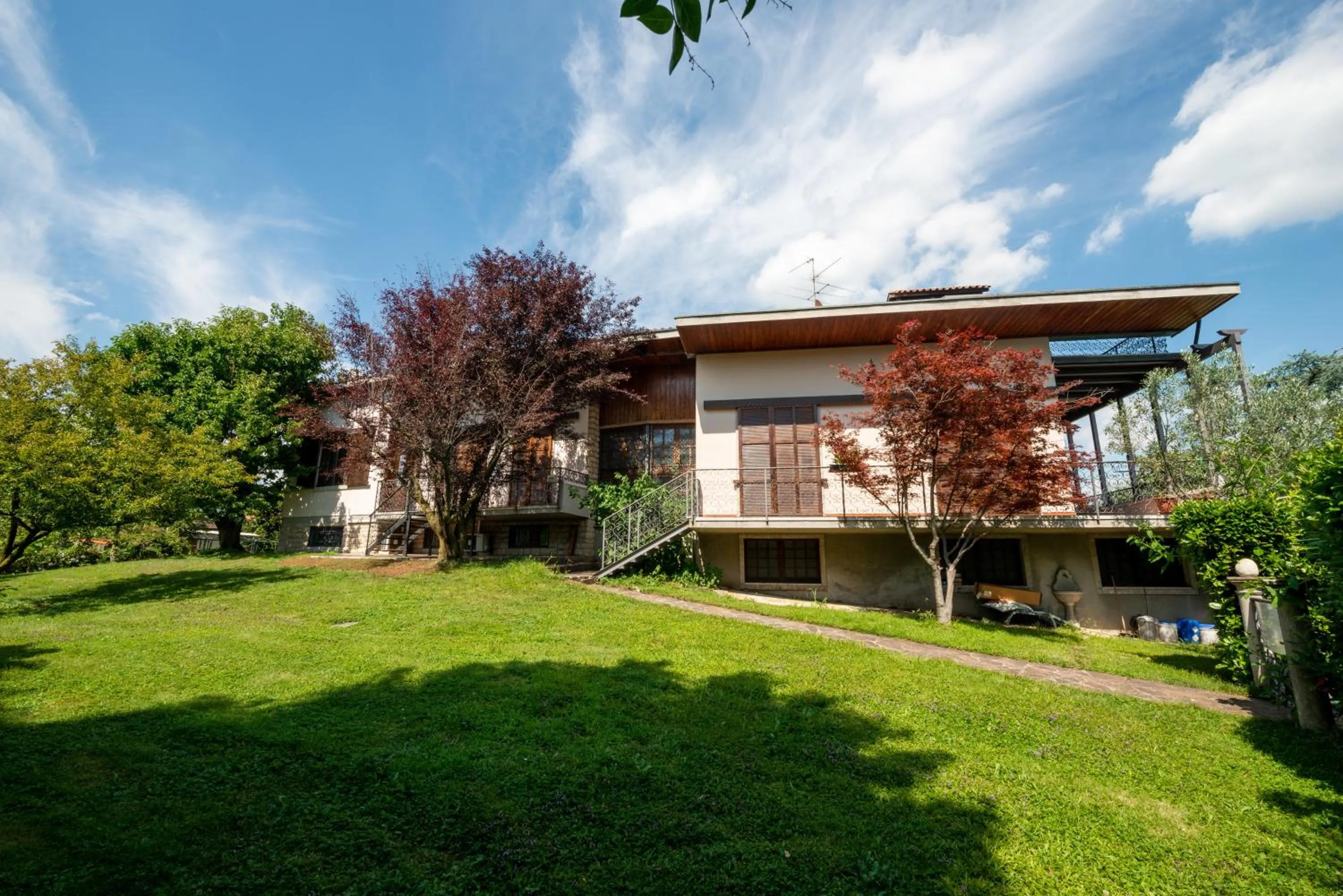 Garden in B&B Family First