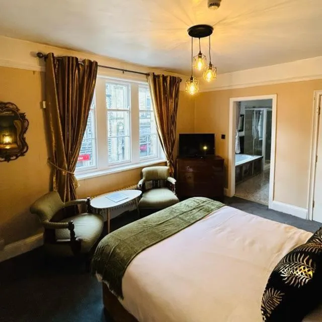 Photo of the whole room, Bed in The Old Registry guest house