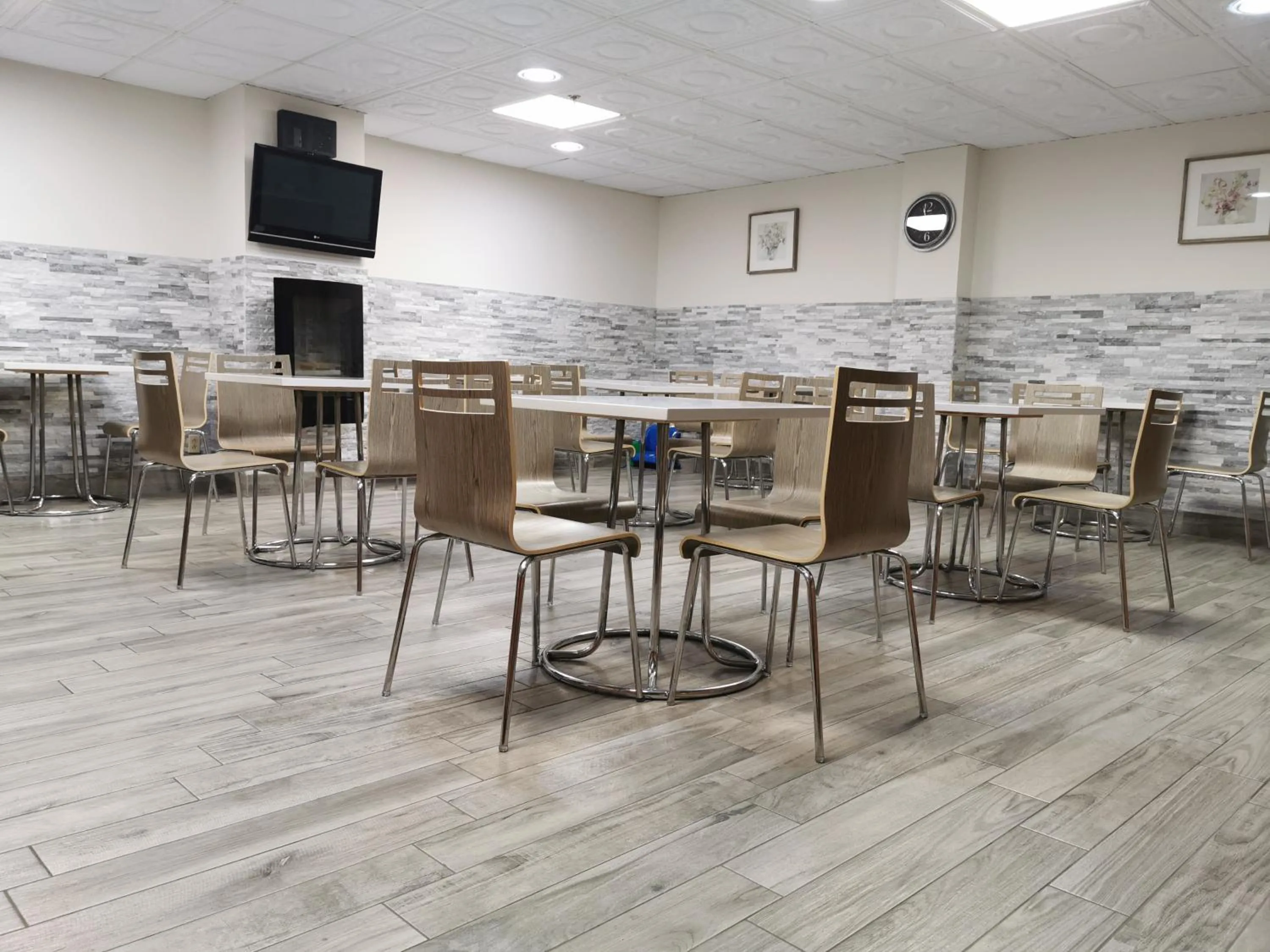 Restaurant/places to eat in Auberge de la Gare