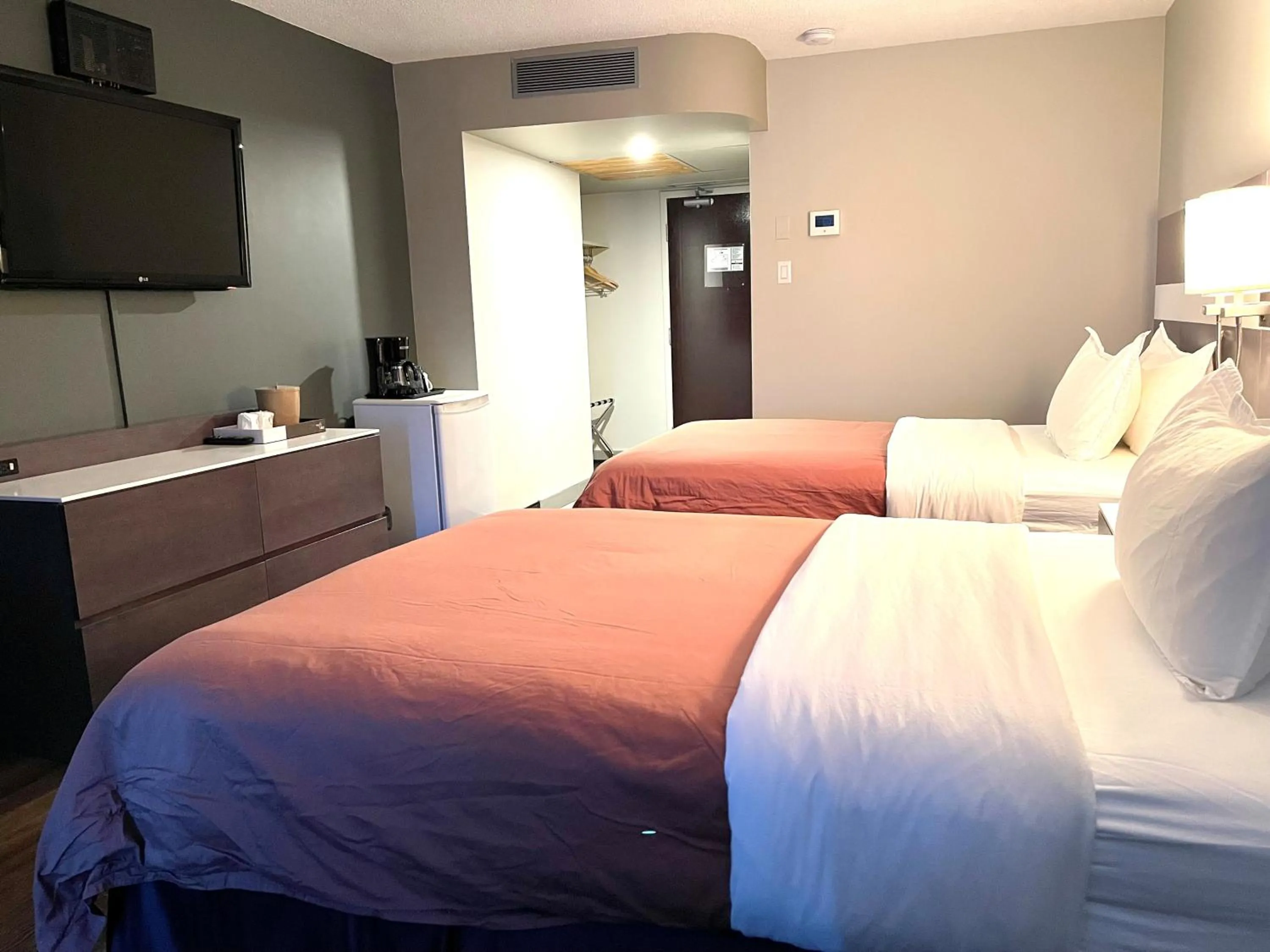 Bedroom, Bed in Auberge de la Gare