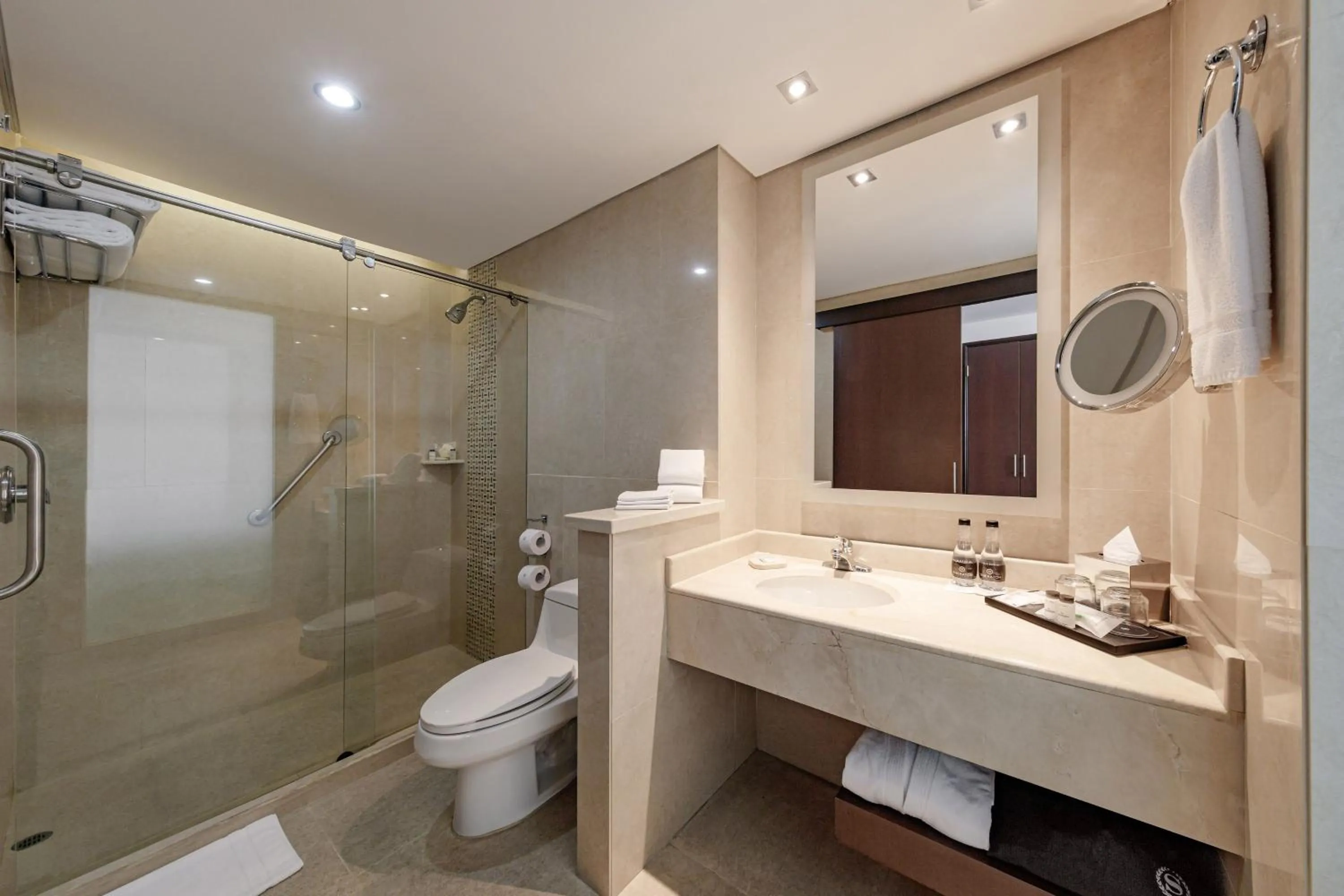 Bathroom in Sheraton Bogotá Hotel