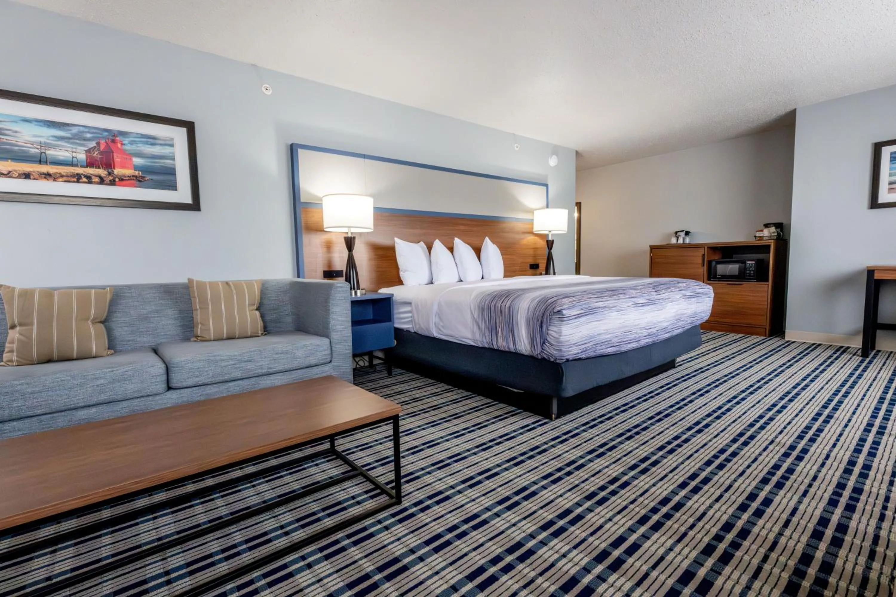 Photo of the whole room, Bed in AmericInn by Wyndham Sturgeon Bay