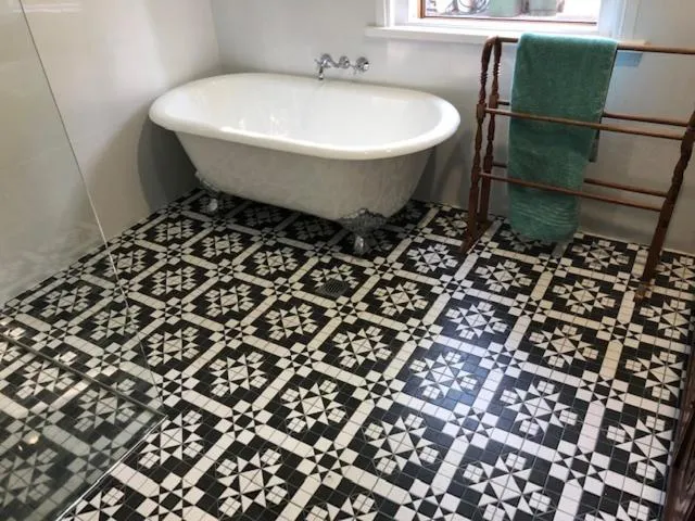 Bathroom in Palmyra B&B