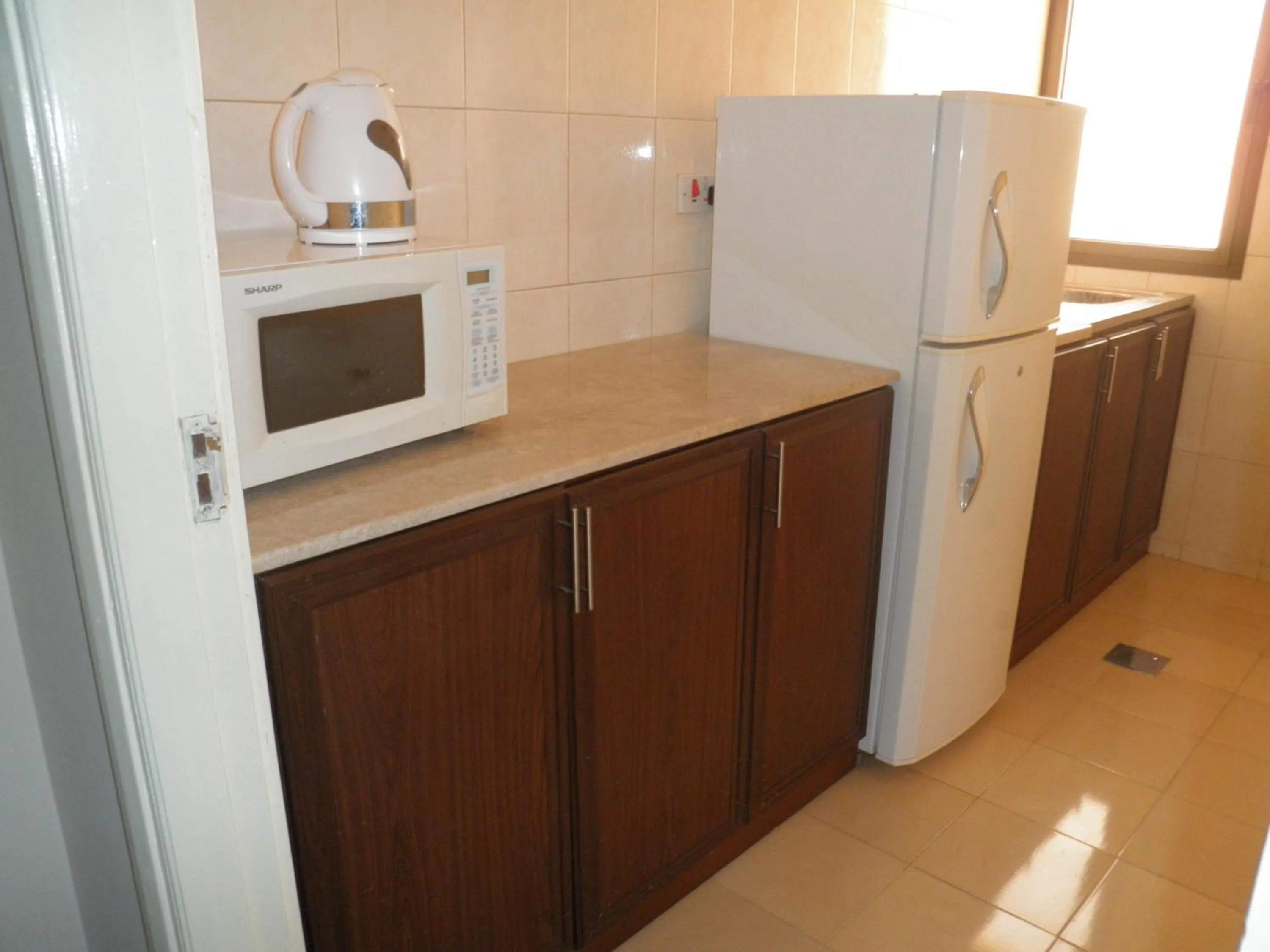 Coffee/tea facilities in Dolphin Hotel