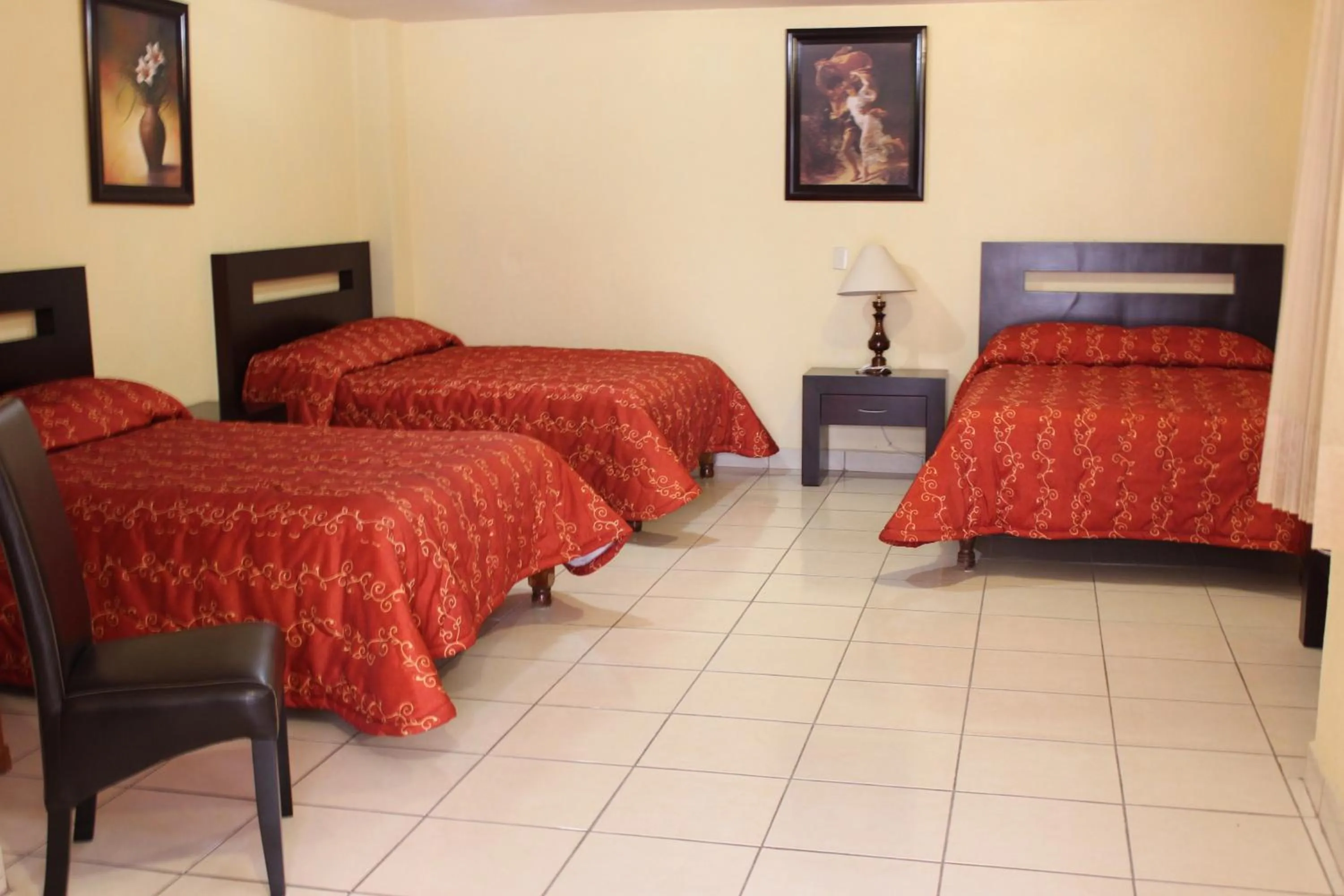 Bedroom, Bed in Hotel Conquistadores