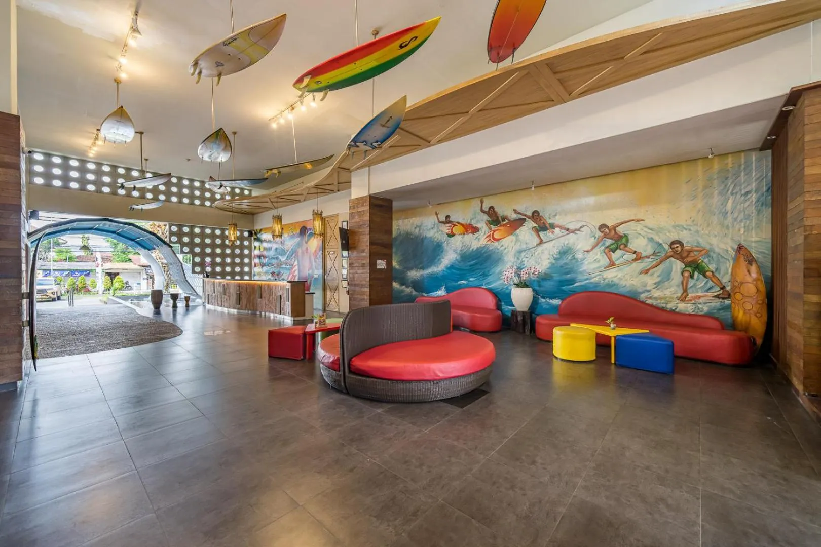 Lobby or reception in Bliss Surfer Hotel Legian