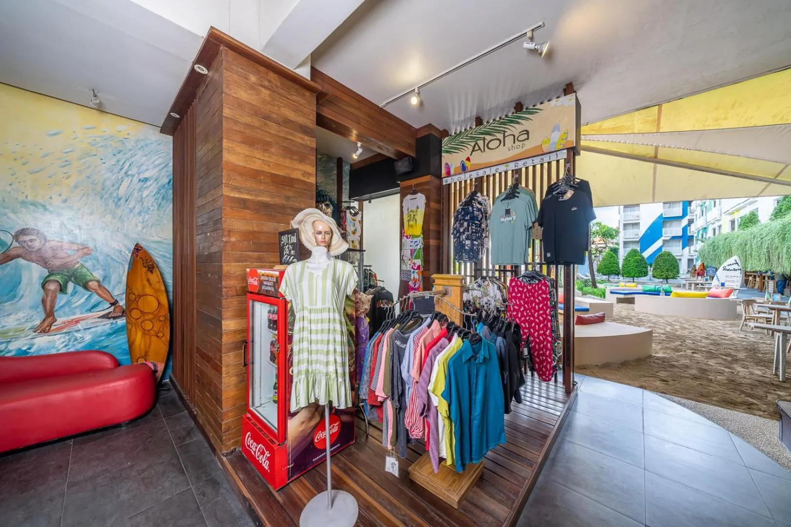 On-site shops in Bliss Surfer Hotel Legian