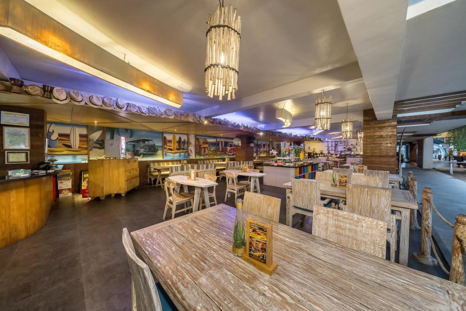 Restaurant/places to eat in Bliss Surfer Hotel Legian